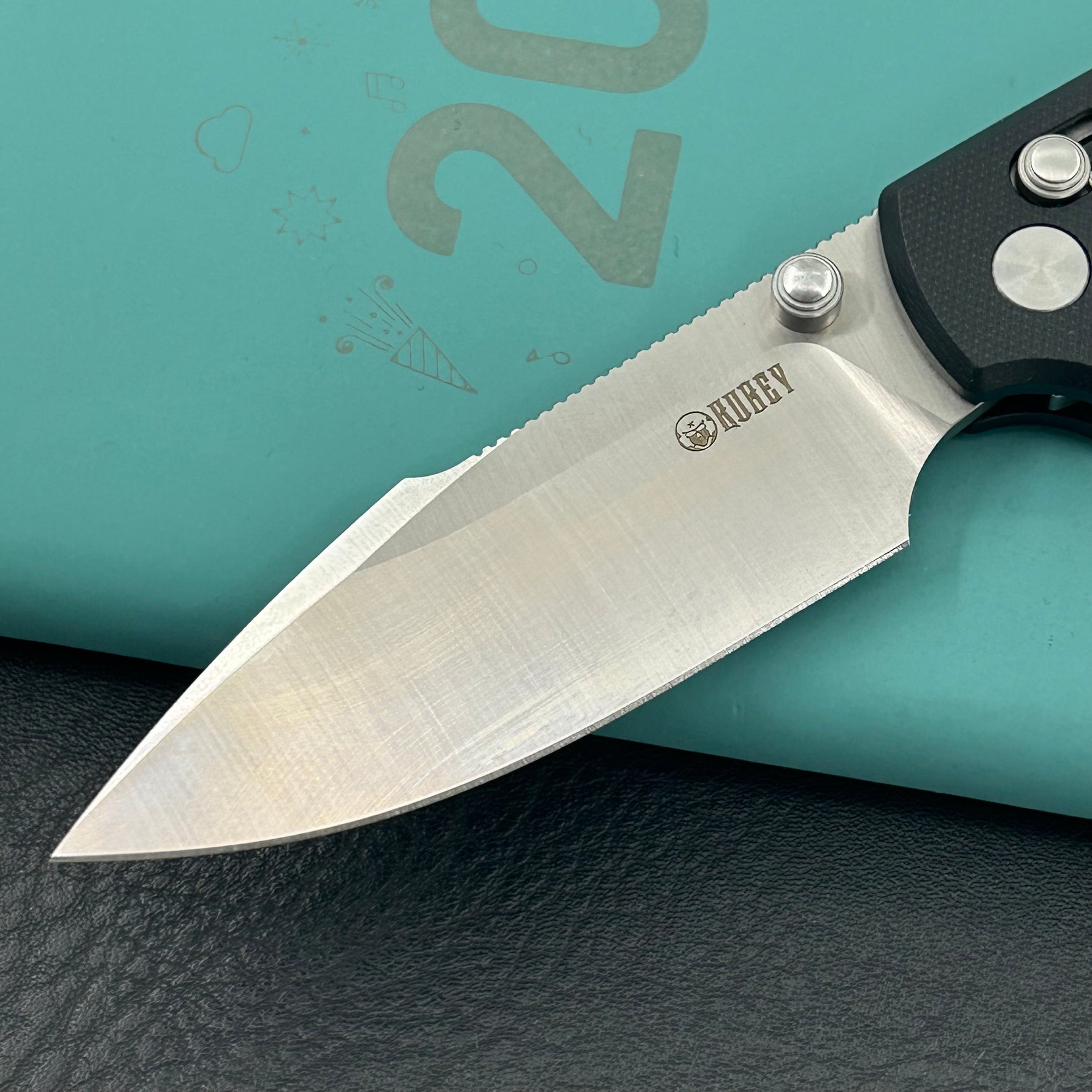 KUBEY Knife KU506A Vector Crossbar Lock Black  D2 Folding Knife