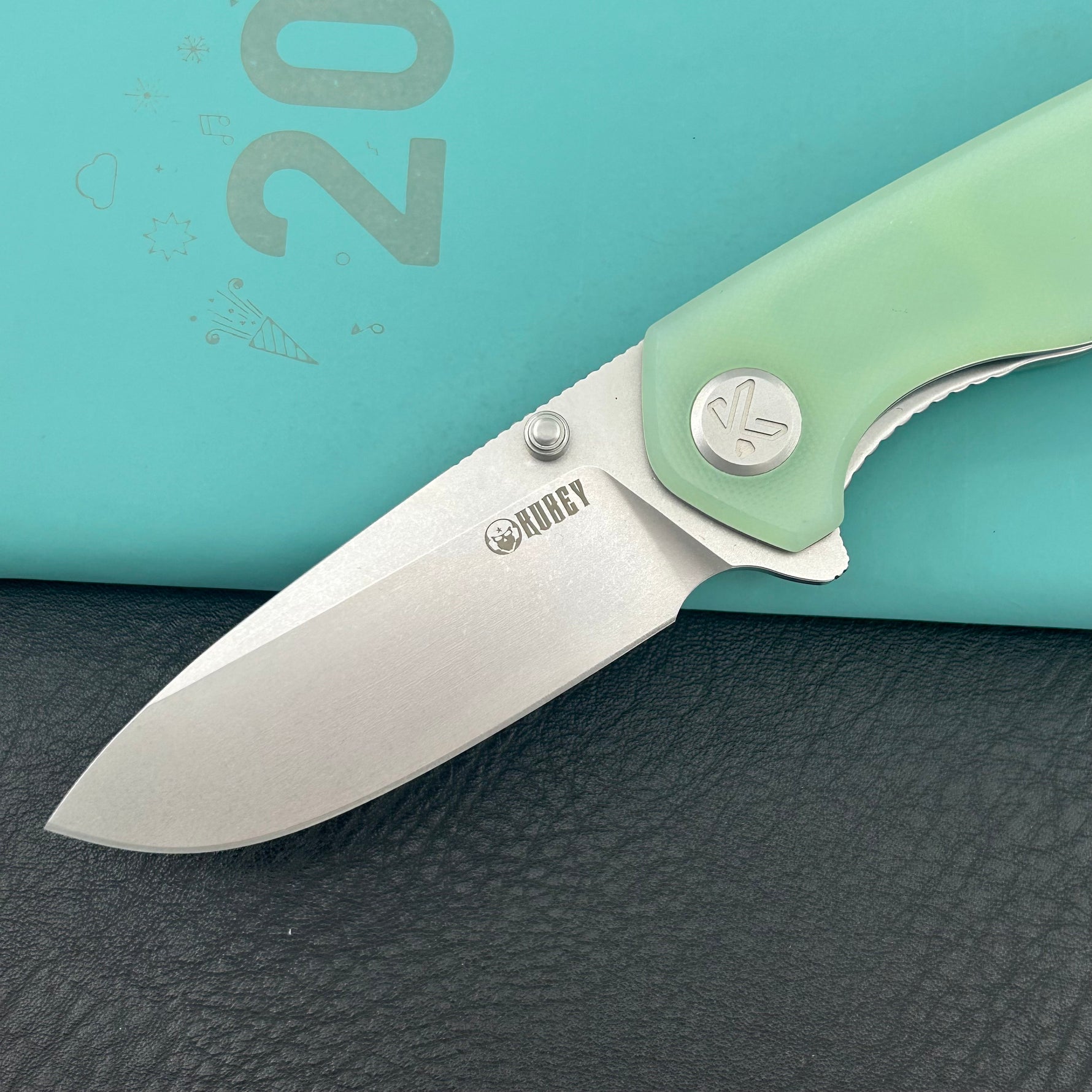 KUBEY Knife Belus Liner Lock Jade KU342I 14C28N Folding Knife