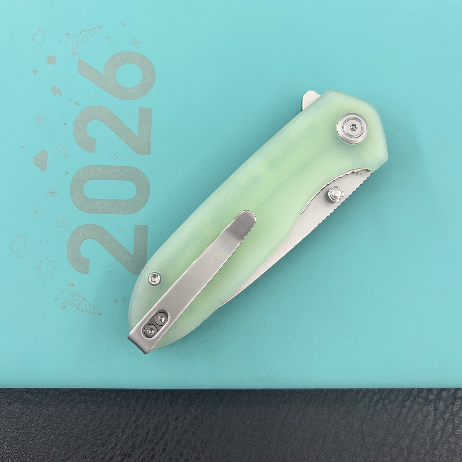 KUBEY Knife Belus Liner Lock Jade KU342I 14C28N Folding Knife