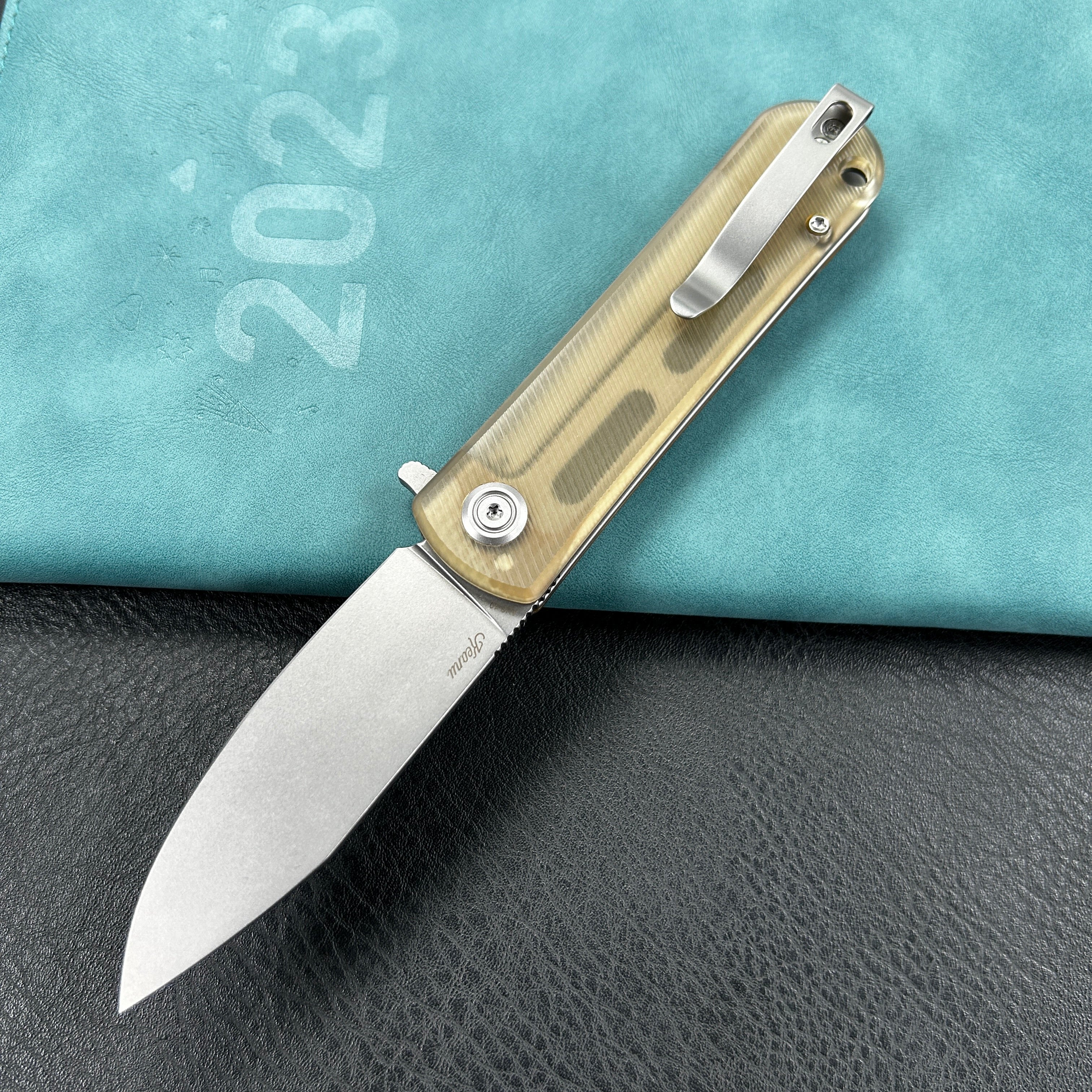 KUBEY KU371 NEO Outdoor Folding Pocket Knife  Ultem Handle 3.43" Beadblast AUS-10