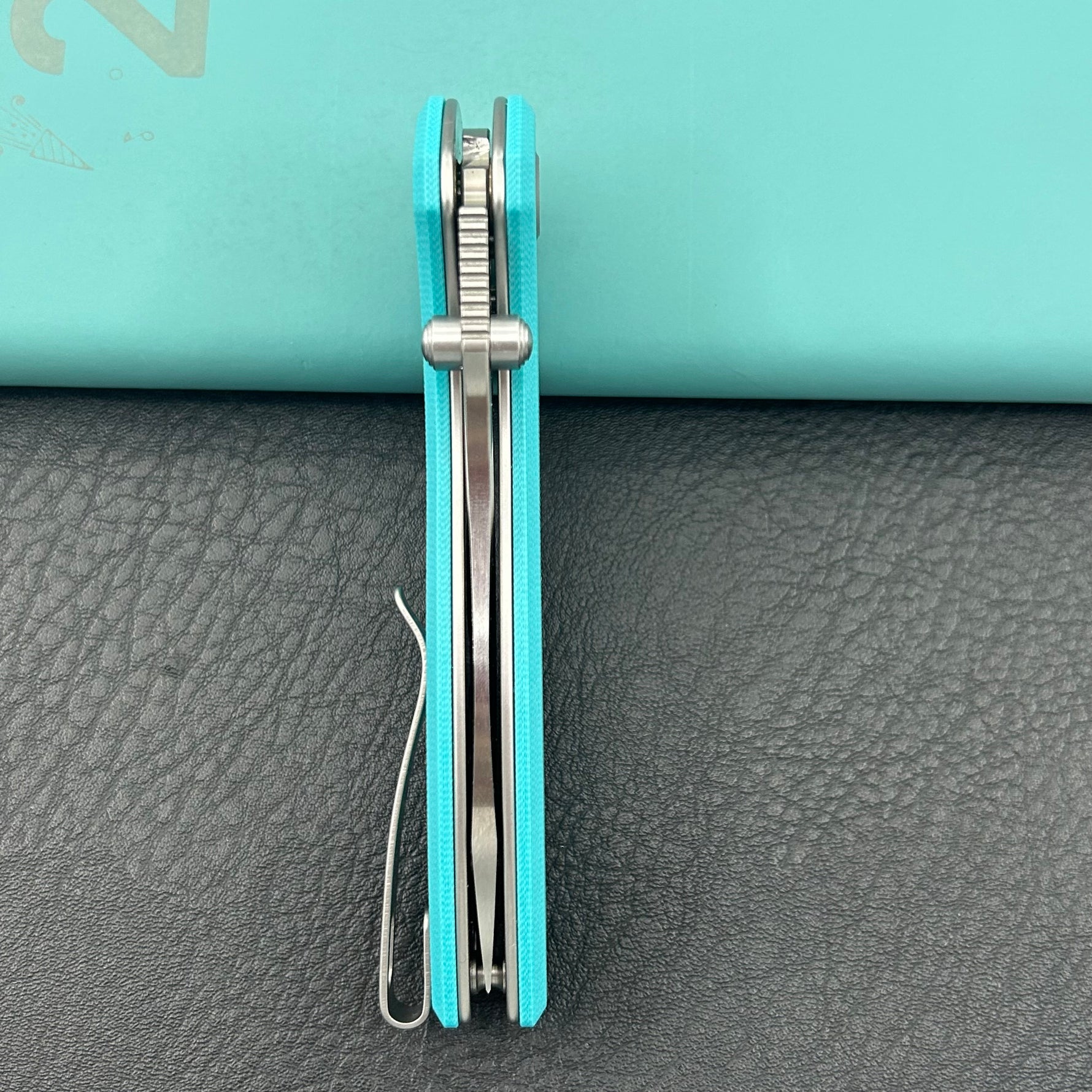 KUBEY Knife KU423B Pard Buttonlock Tiffany Blue  14C28N Folding Knife