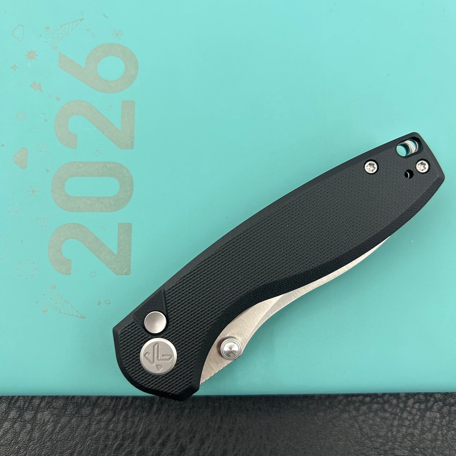 KUBEY Knife KU423A Pard Buttonlock Black 14C28N Folding Knife