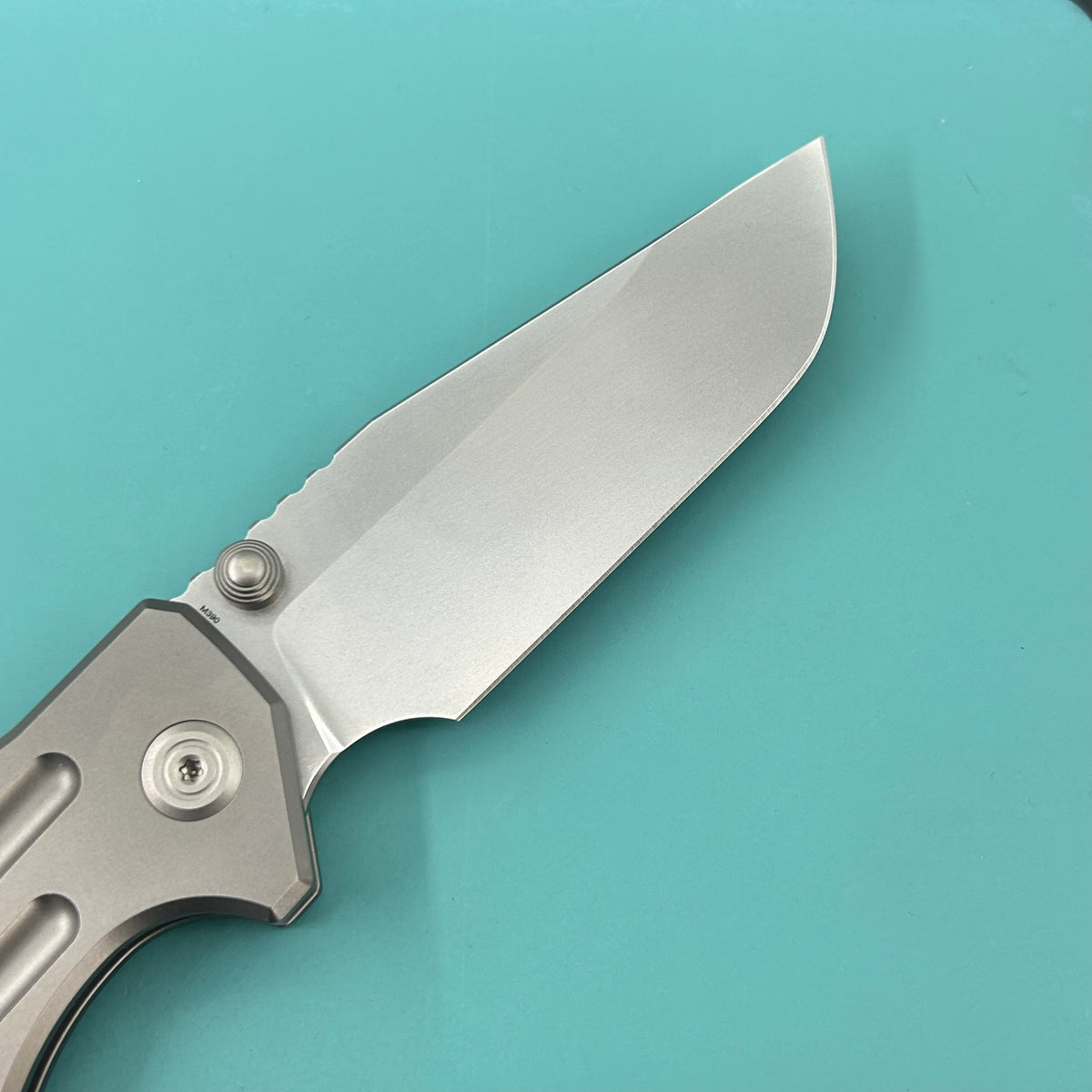 KB KNIVES KB462E Relentless Folding Knife Sandblasting Titanium Handle 3.46'' Silver Bead Blasting M390 Blade
