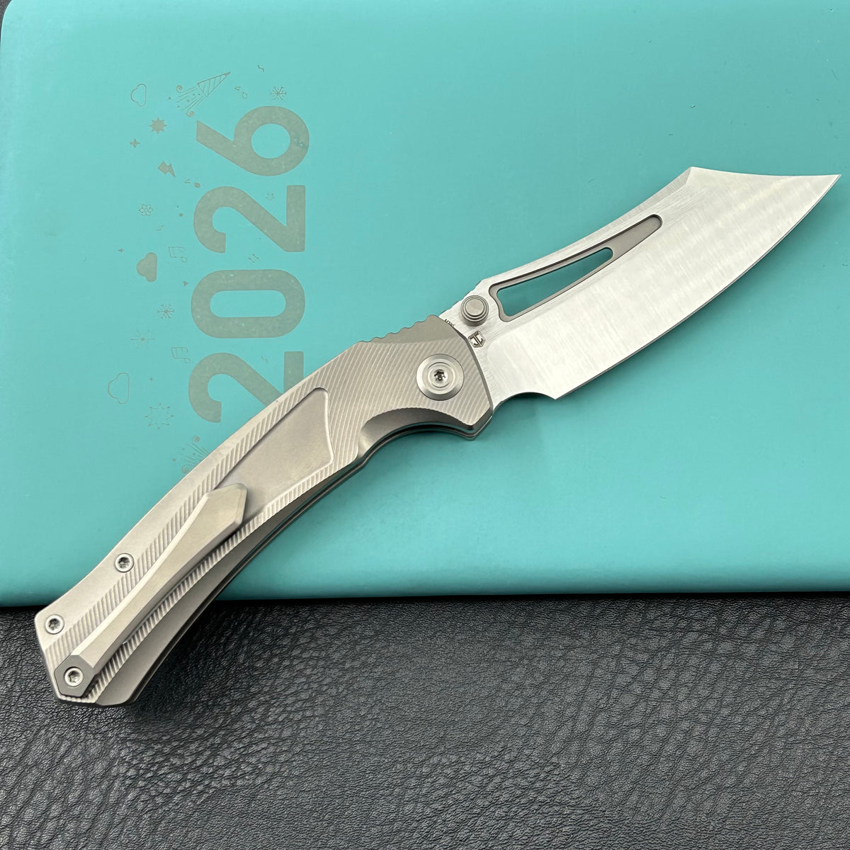 KB KNIVES KB398A Pirate Folding Knife Sandblasting Titanium Handle 3.46" Belt Satin M390 Blade