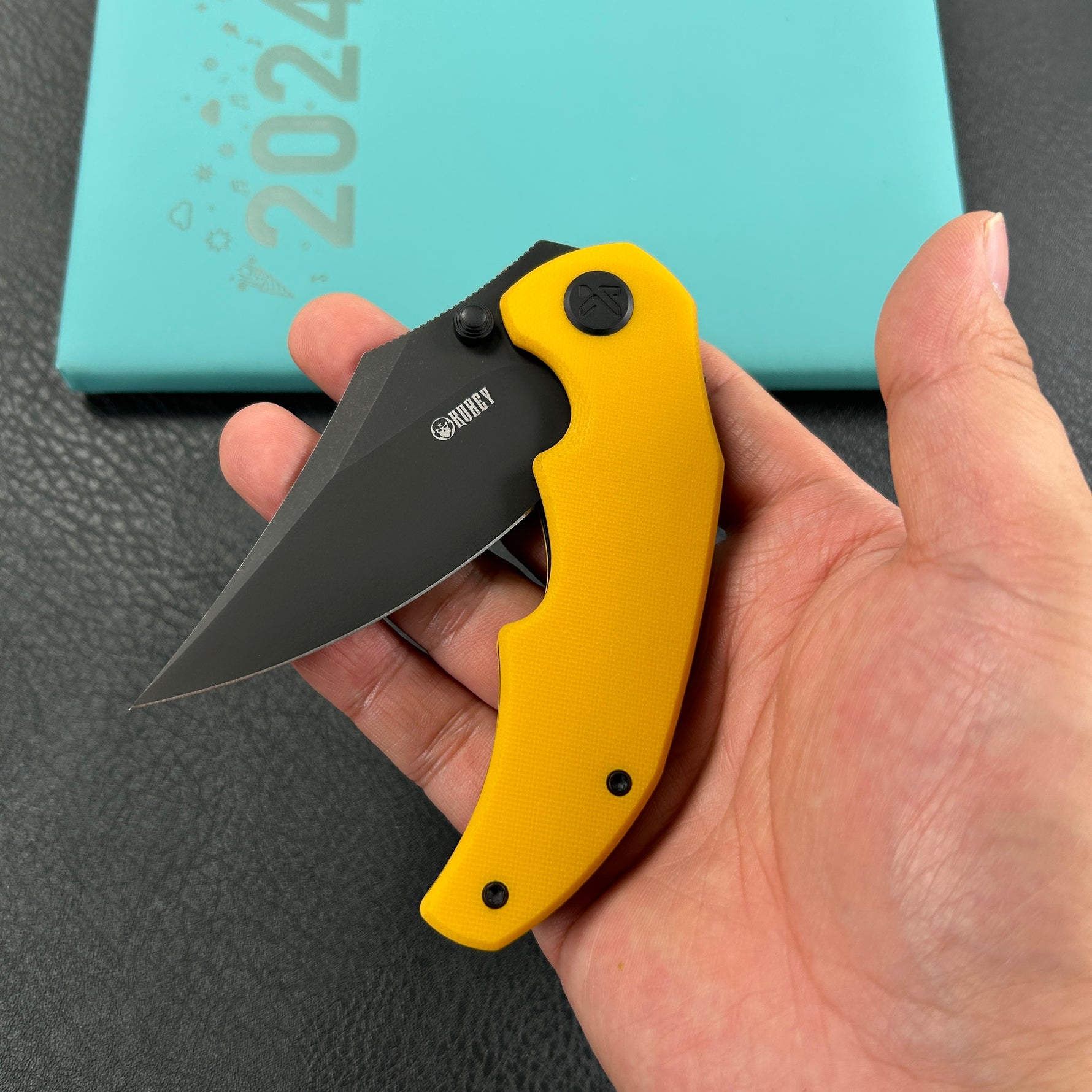 KUBEY knife KU181G Ceto Flipper Camping Folding Knife Yellow G-10 Handle 3.46" Blackwash 14C28N Blade