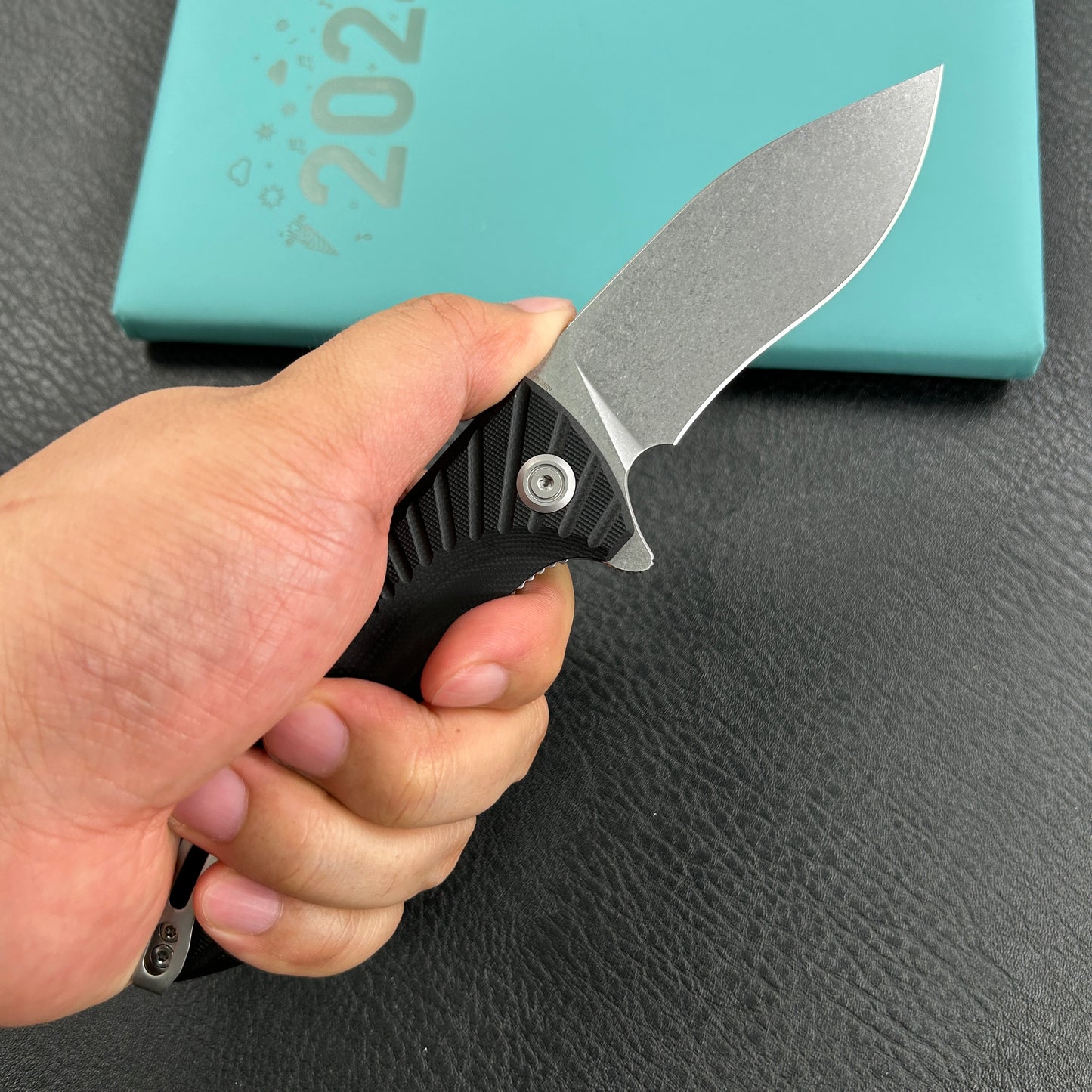 KUBEY KU208D Timberwolf Flipper Outdoor Folding Knife Black G-10 Handle 3.46" Stonewash 14C28N Blade