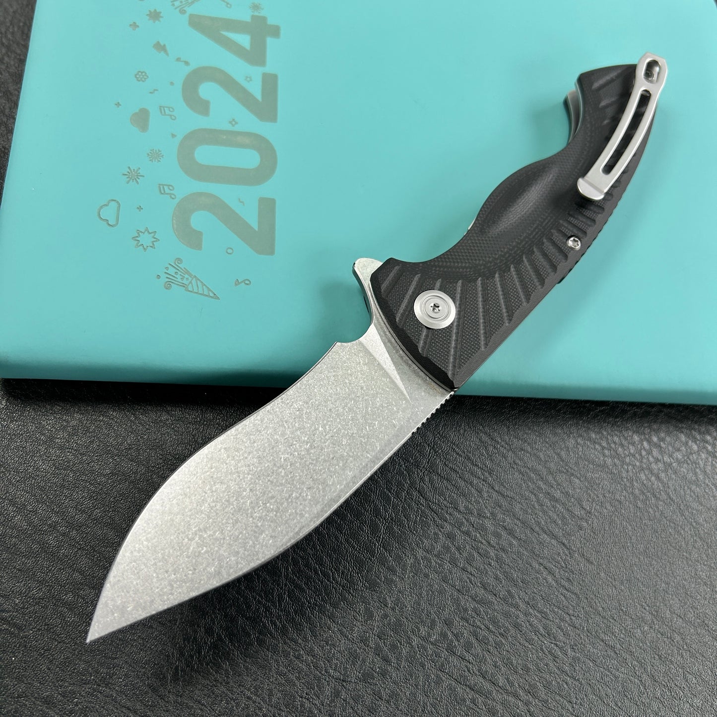 KUBEY KU208D Timberwolf Flipper Outdoor Folding Knife Black G-10 Handle 3.46" Stonewash 14C28N Blade