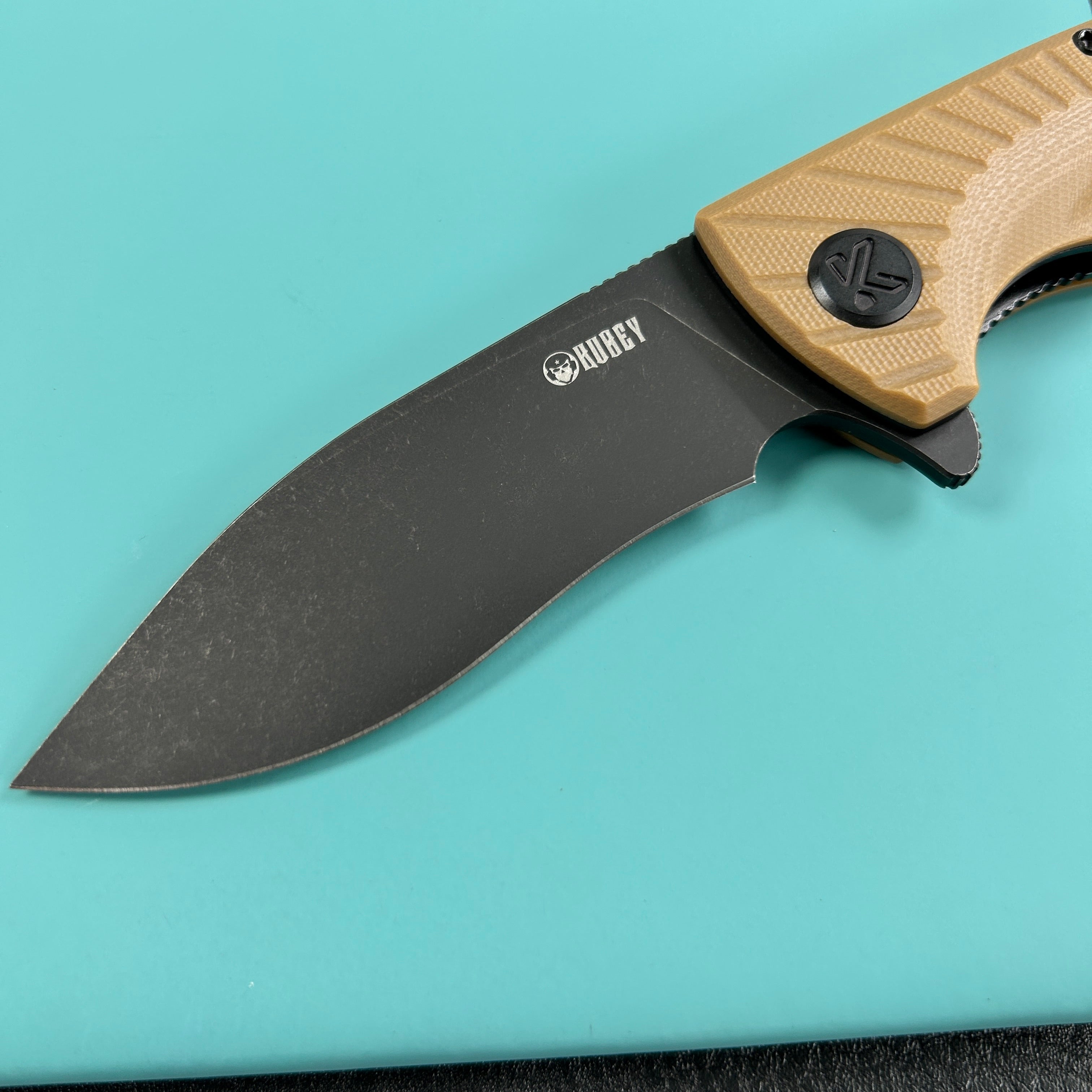 KUBEY KU208H Timberwolf Flipper Outdoor Folding Knife Tan G-10 Handle 3.46" Blackwash 14C28N Blade