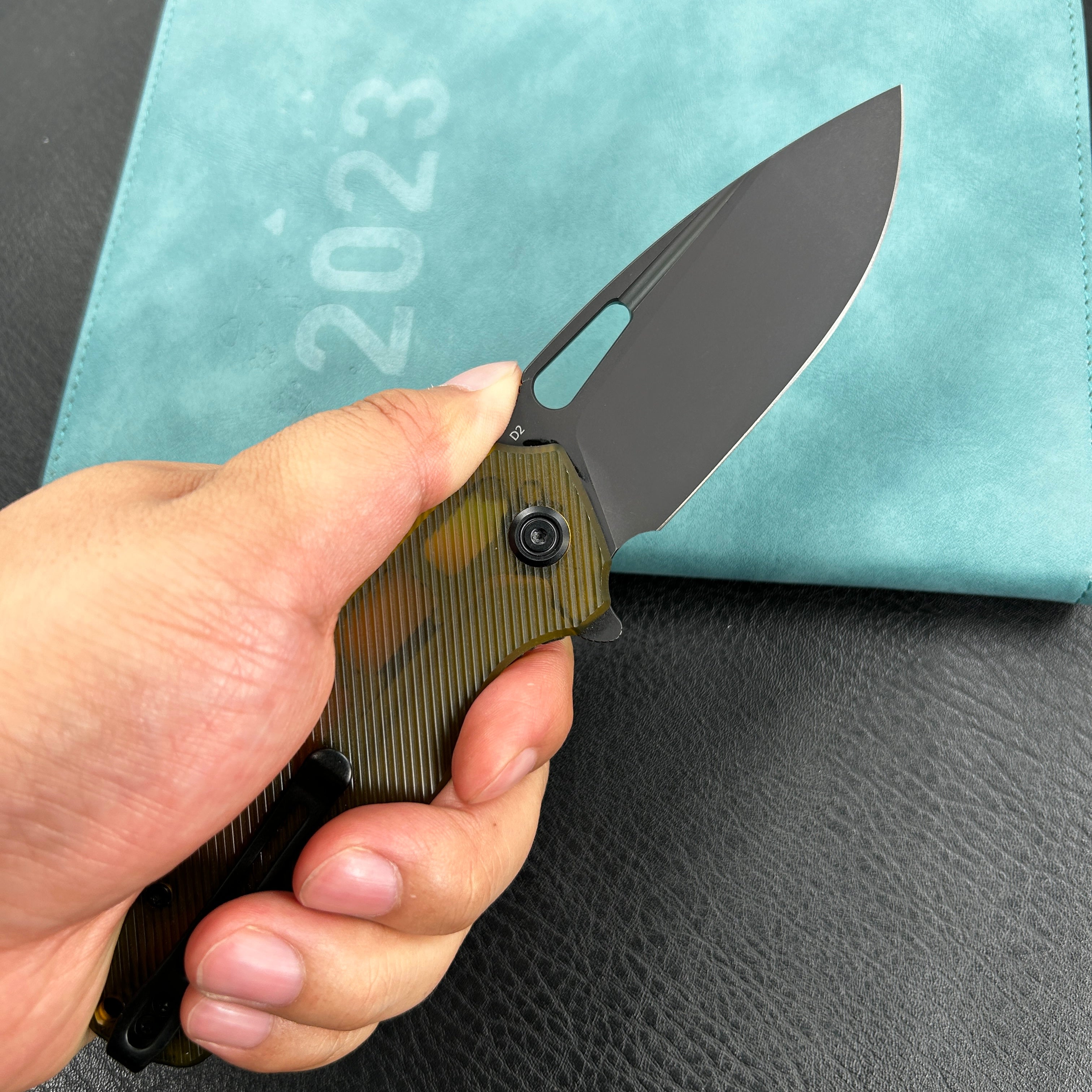 KUBEY KU322M Tityus Liner Lock Flipper Folding Knife Ultem Handle 3.39" Blackwash D2