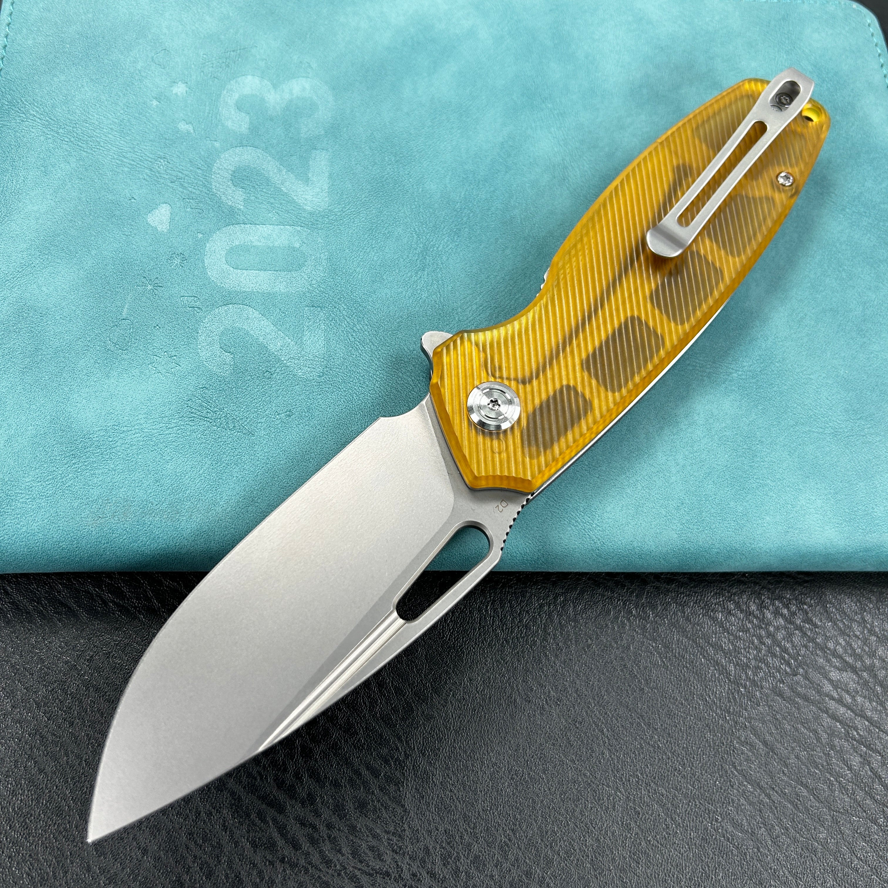 KUBEY KU322L Tityus Liner Lock Flipper Folding Knife Ultem Handle 3.39" Bead Blasted D2