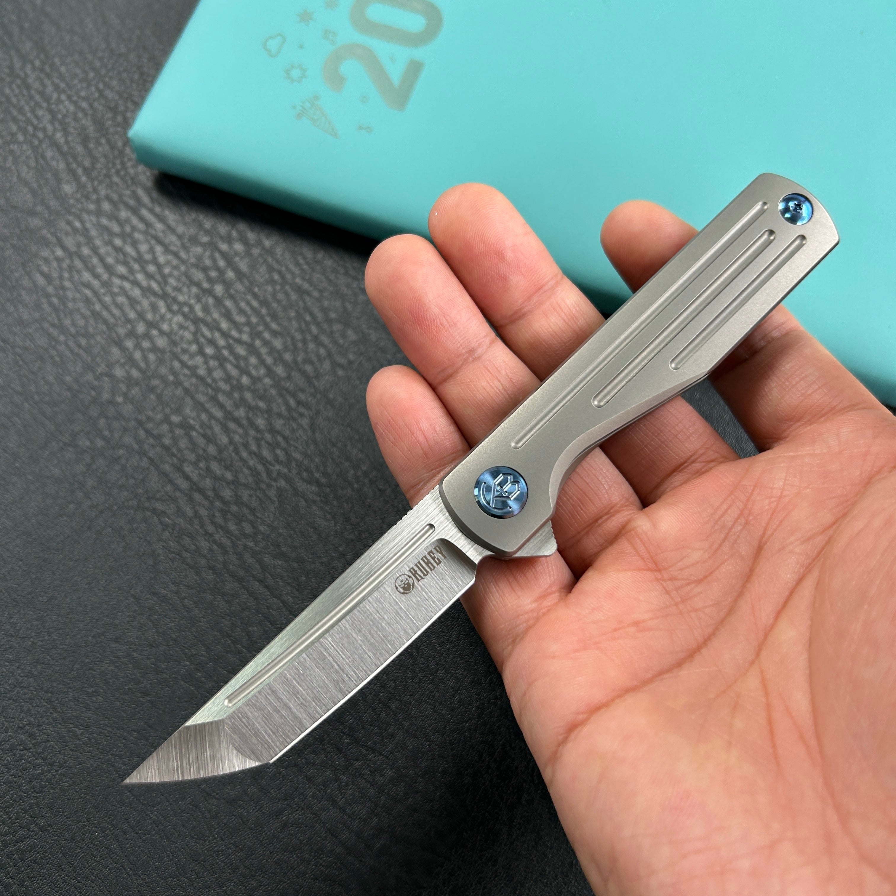 KUBEY KB244A  Musō Flipper Everyday Carry Knife Grey Titanium Handle 2.95" Tanto Belt Satin M390 Blade