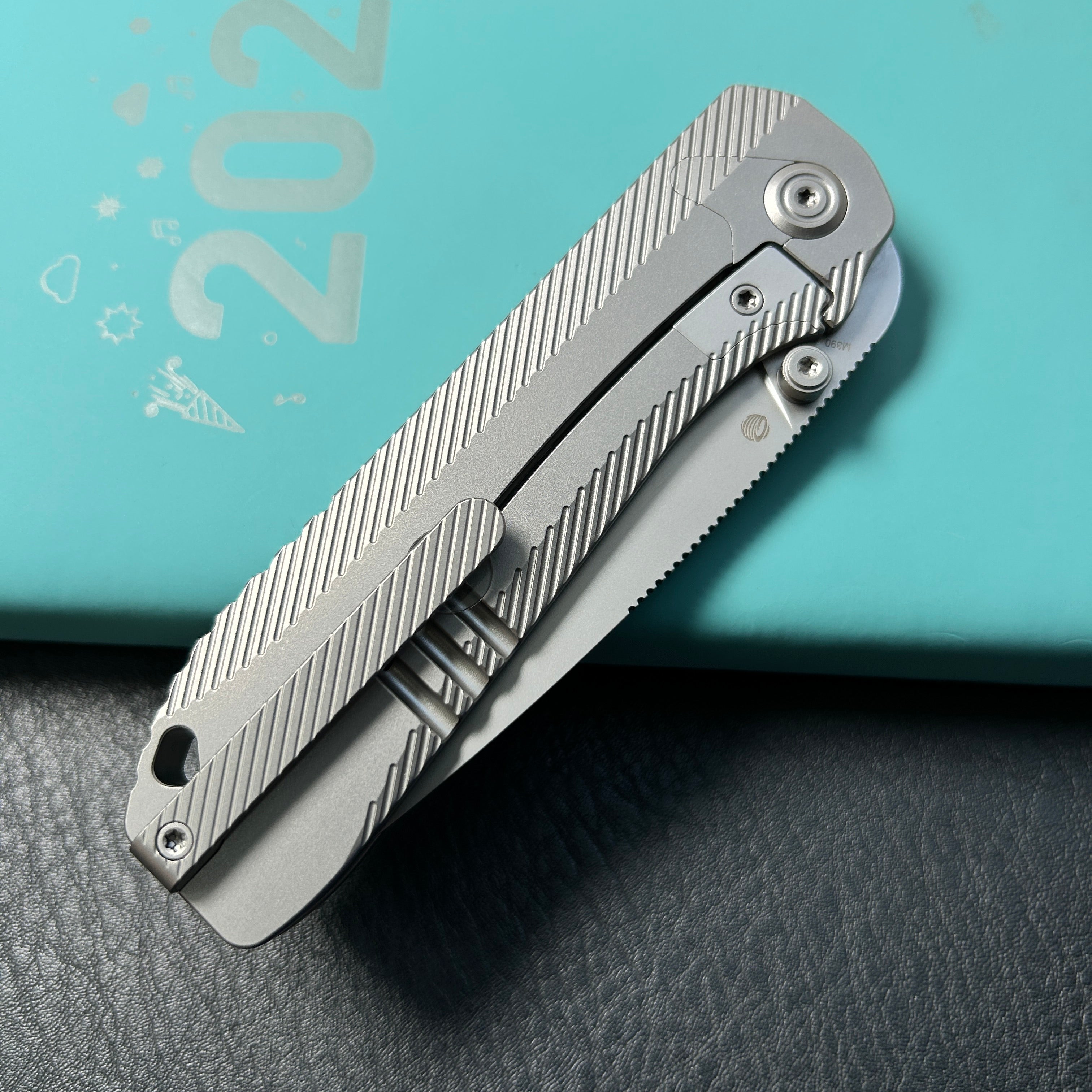 KB knives  KB470A Zephyr Tactical Folding Knife Grey Integral Titanium Handle 4.65" Silver Beadblast M390