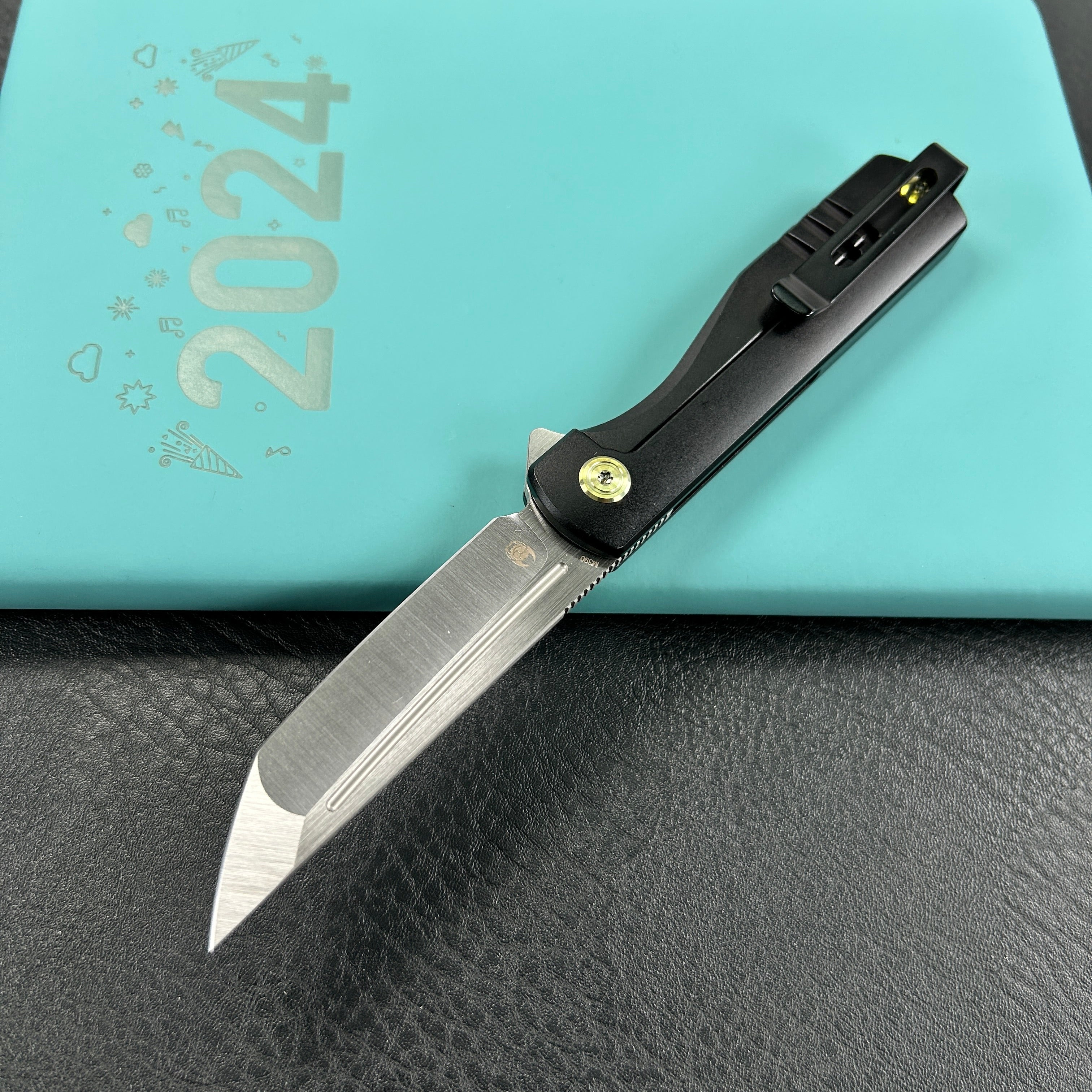 KUBEY KB244C Musō Flipper Everyday Carry Knife Black Titanium Handle 2.95" Tanto Belt Satin M390 Blade