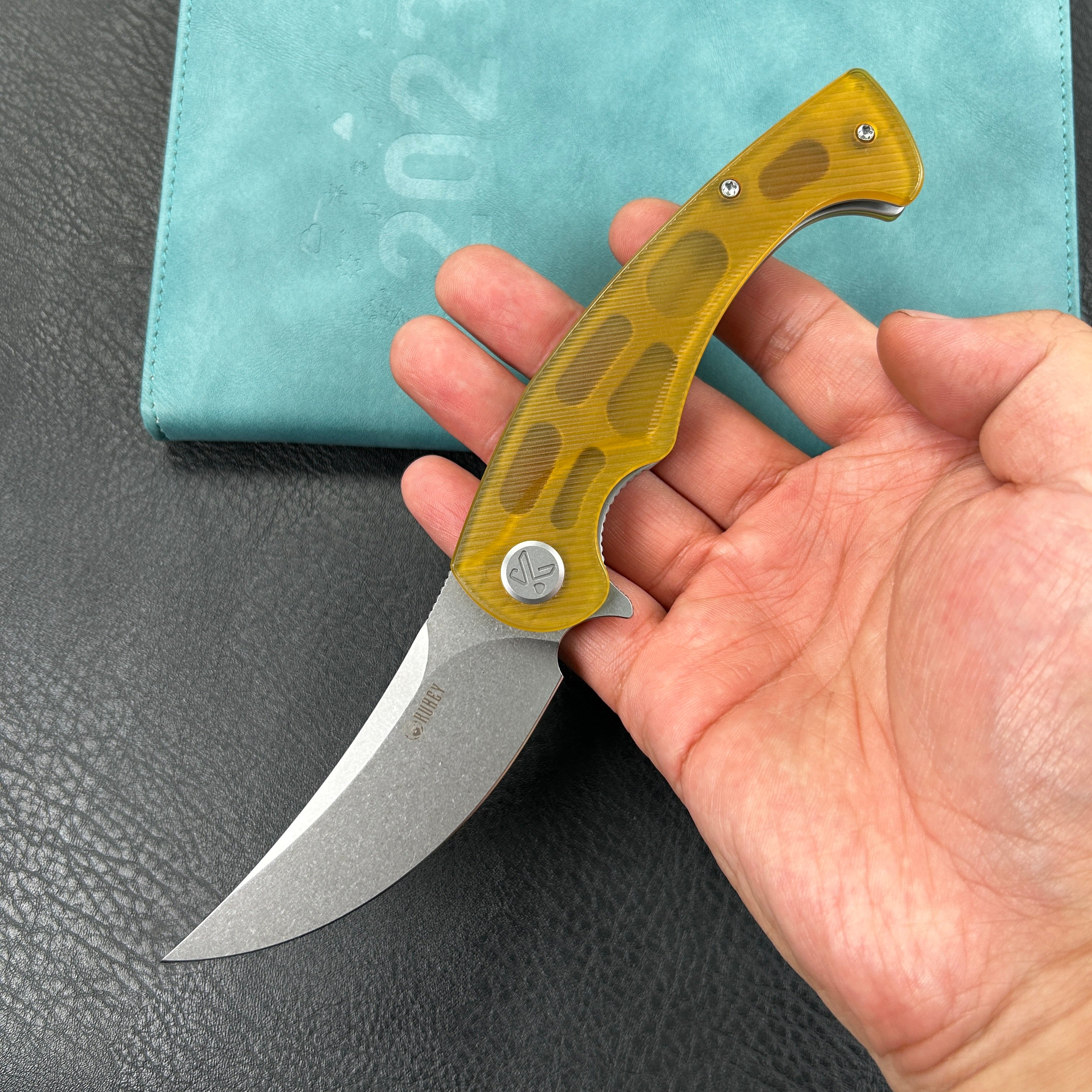 KUBEY KU173A Scimitar Liner Lock Folding Knife Ultem Handle 3.46" Blasted Stonewashed AUS-10