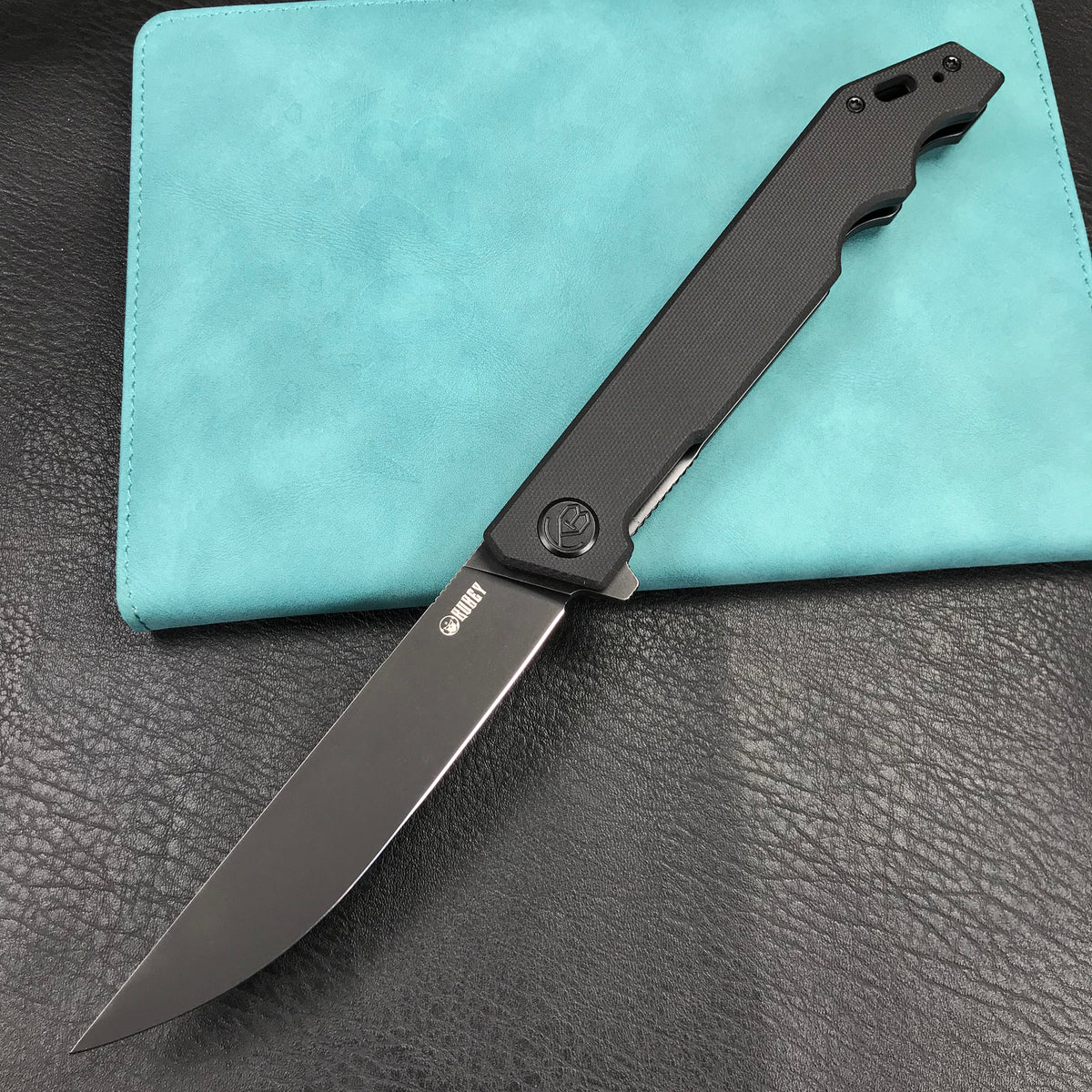 KUBEY KU253  Pylades  Cheetah Liner Lock Flipper Folding Knife Black G10 Handle 4.65" Black Stonewashed AUS-10