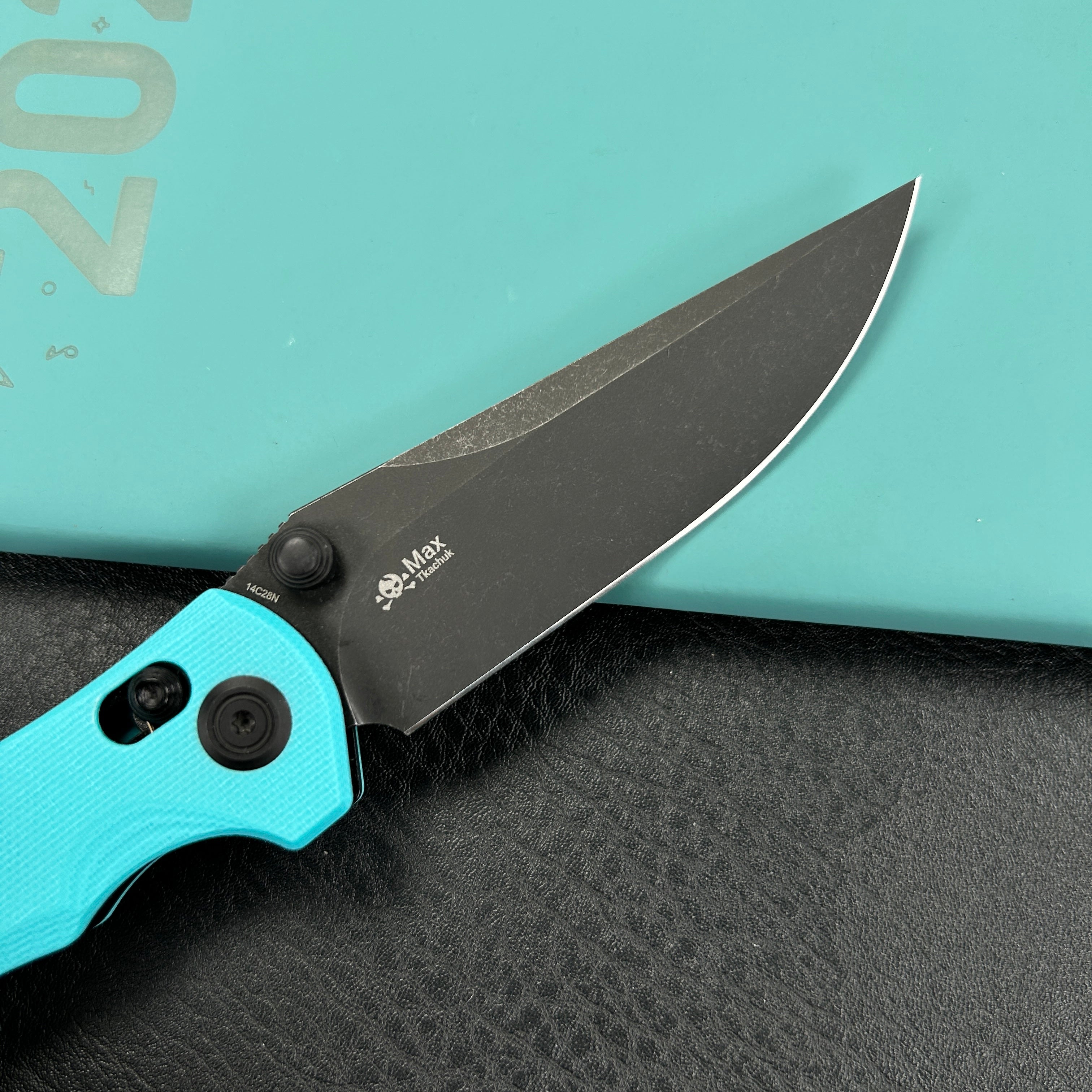 KUBEY KU172D Hound Crossbar Lock Folding Pocket Knife Tiffany Blue G-10 Handle 3.43" Blackwash 14C28N Blade