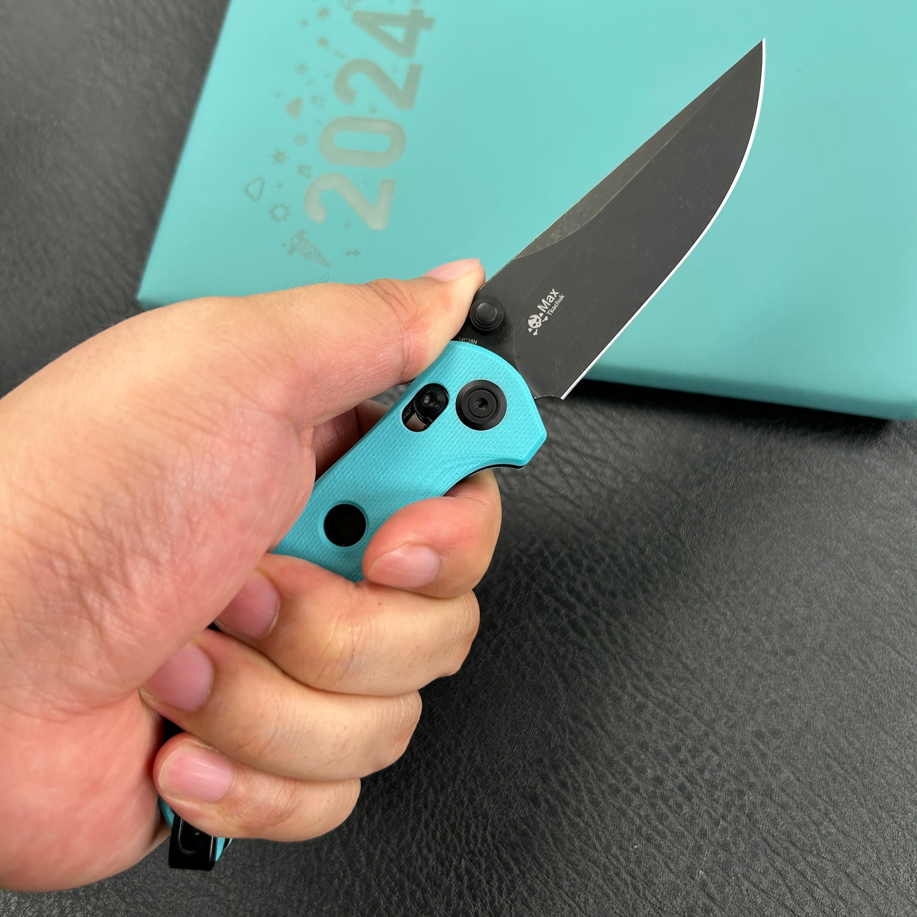 KUBEY KU172D Hound Crossbar Lock Folding Pocket Knife Tiffany Blue G-10 Handle 3.43" Blackwash 14C28N Blade