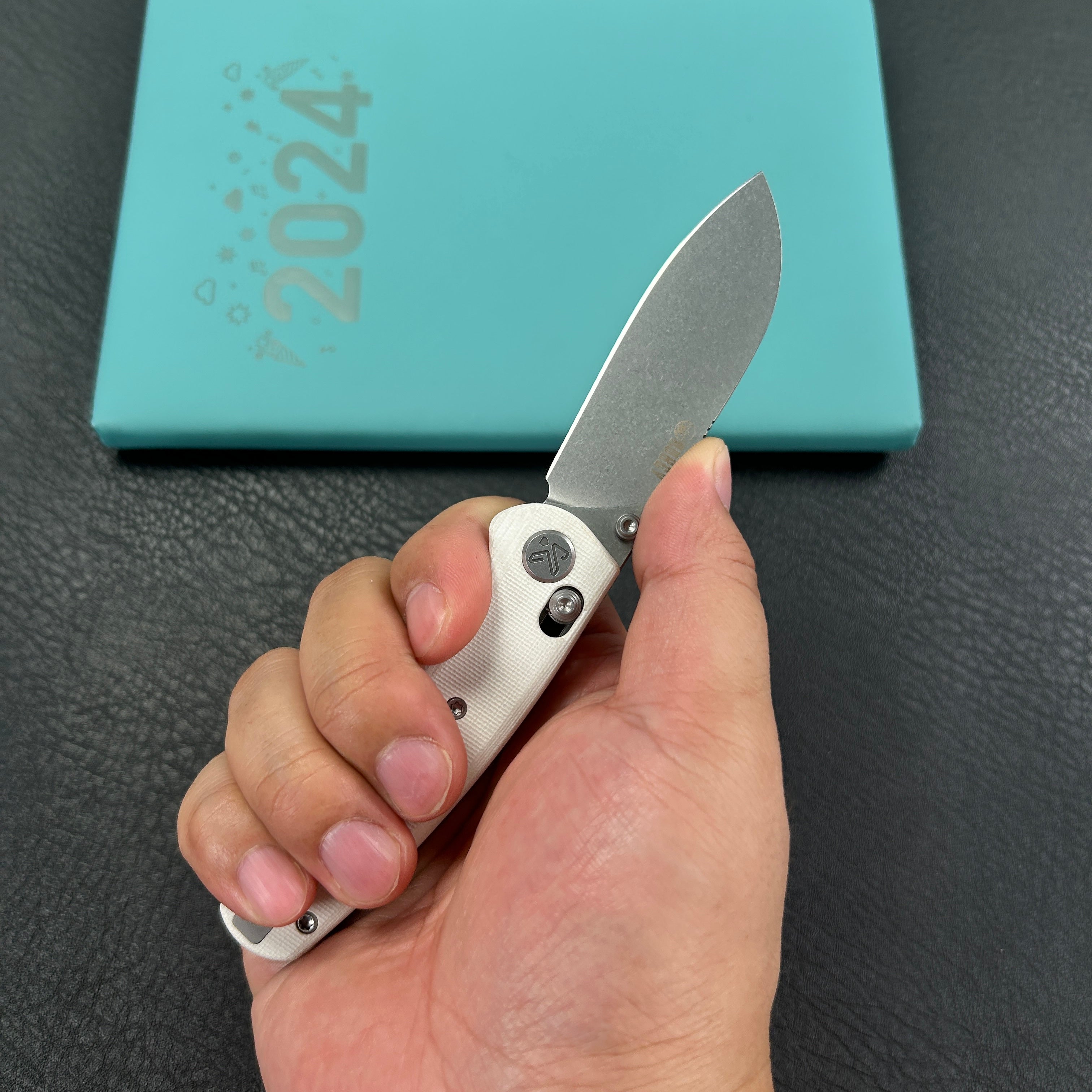 KUBEY KU288E Breeze Every Carry Pocket Knife Crossbar Lock White G10 Handle 3.03" Stonewash 14C28N Blade