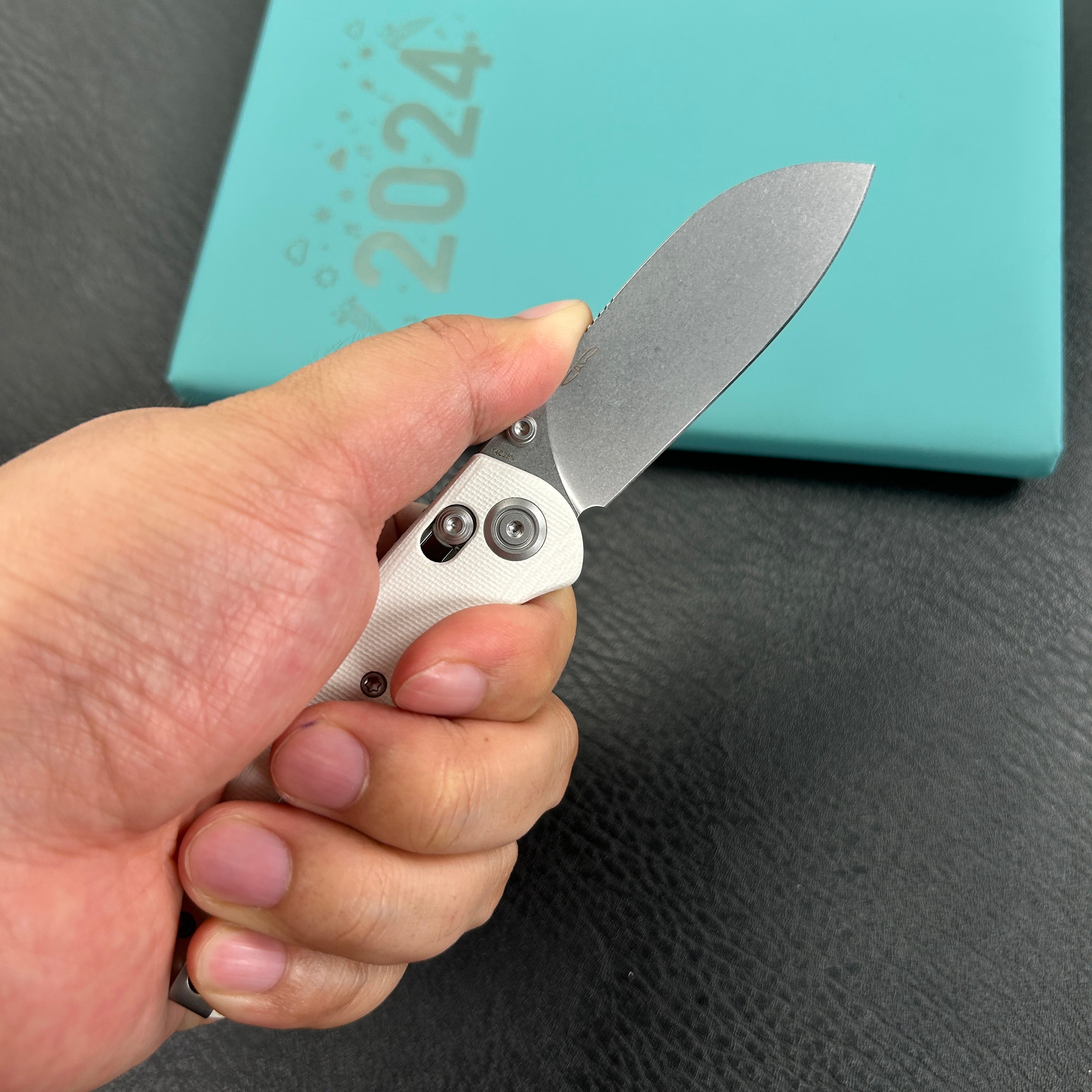 KUBEY KU288E Breeze Every Carry Pocket Knife Crossbar Lock White G10 Handle 3.03" Stonewash 14C28N Blade