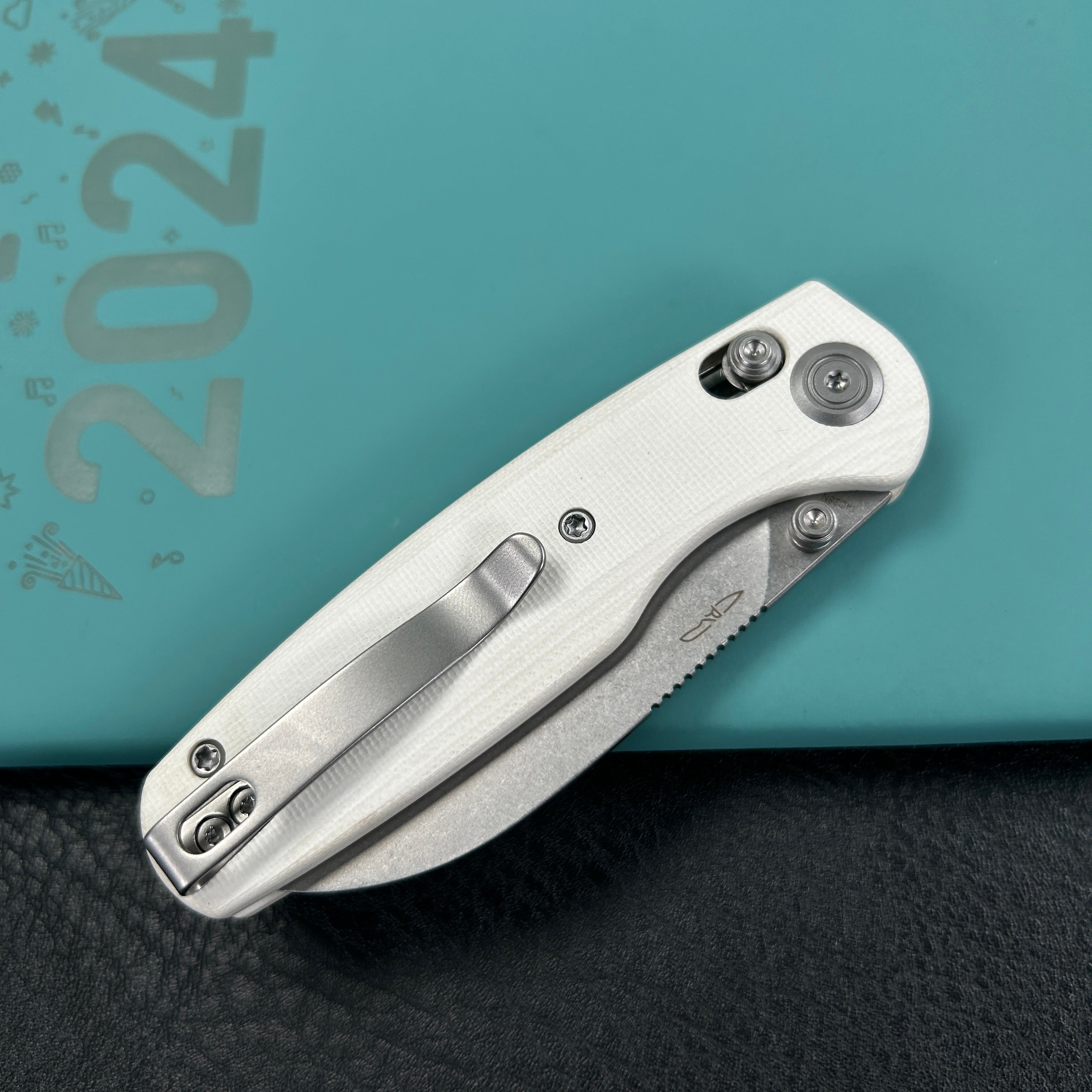 KUBEY KU288E Breeze Every Carry Pocket Knife Crossbar Lock White G10 Handle 3.03" Stonewash 14C28N Blade