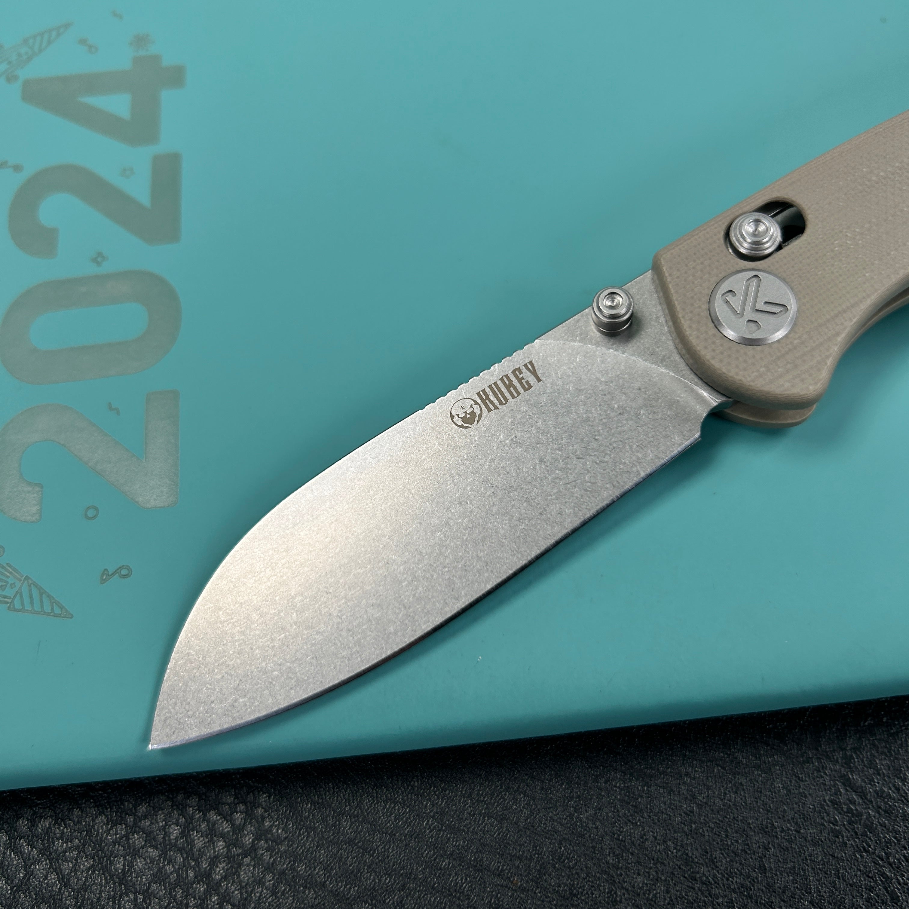 KUBEY KU288C Breeze Every Carry Pocket Knife Crossbar Lock Tan G10 Handle 3.03" Stonewash 14C28N Blade