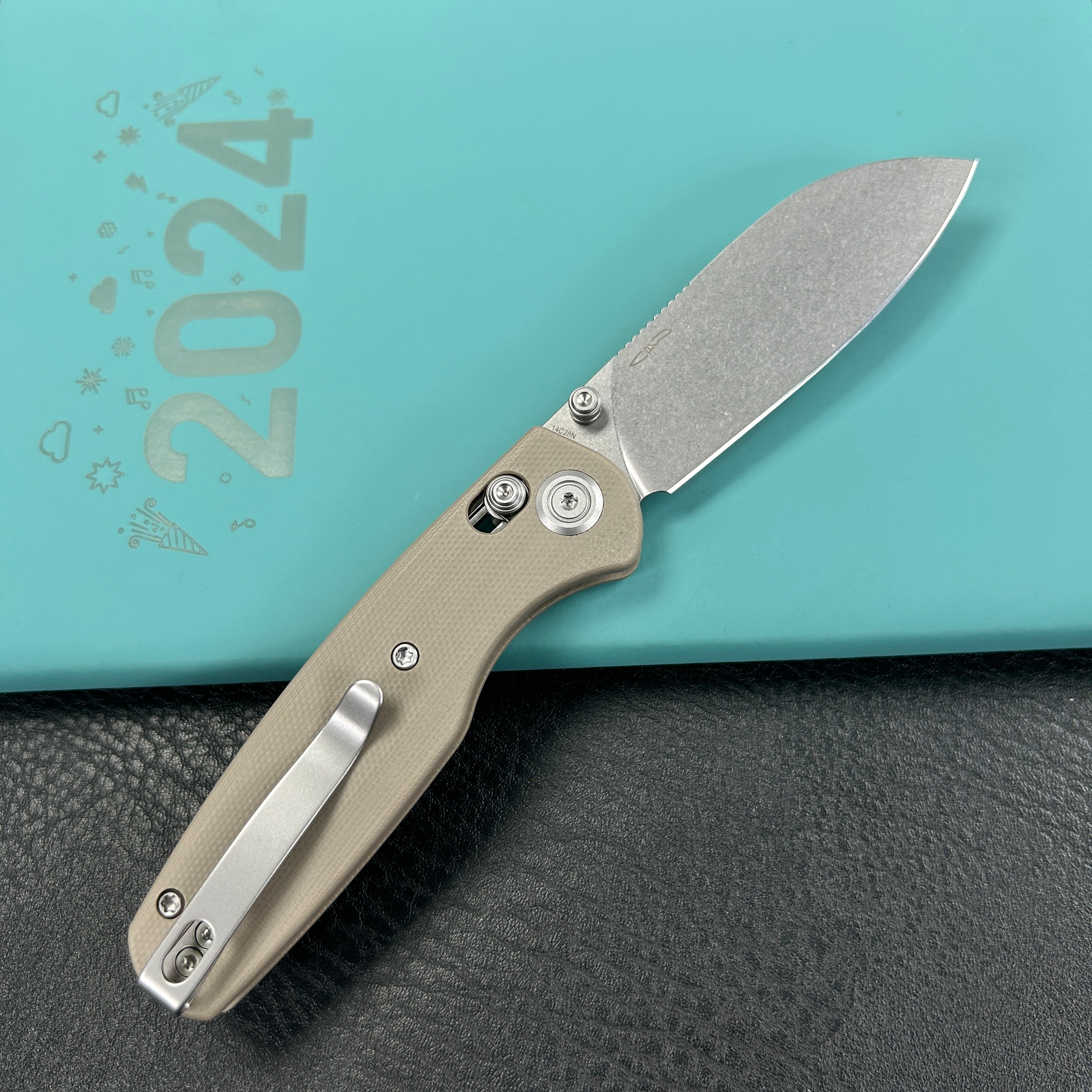 KUBEY KU288C Breeze Every Carry Pocket Knife Crossbar Lock Tan G10 Handle 3.03" Stonewash 14C28N Blade