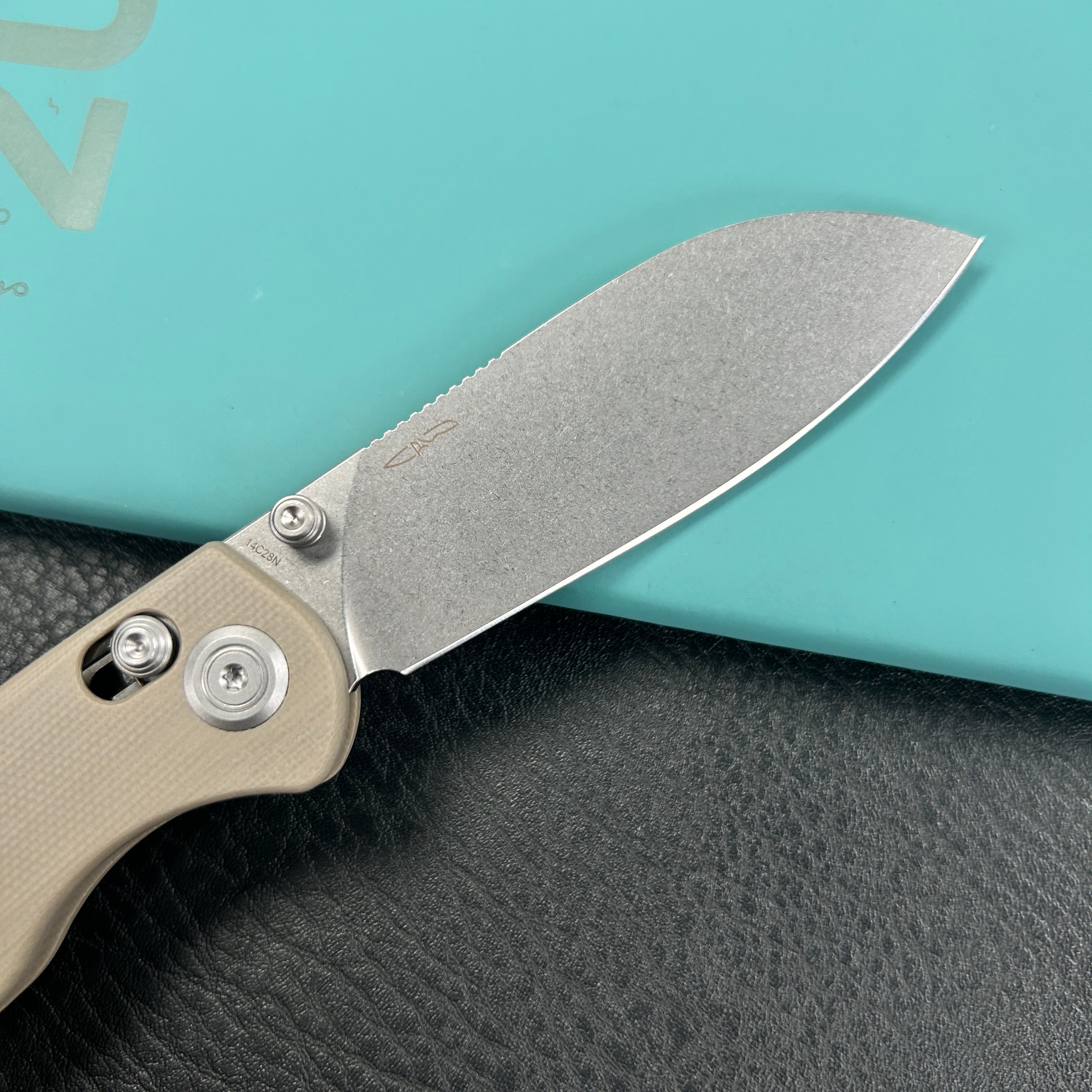 KUBEY KU288C Breeze Every Carry Pocket Knife Crossbar Lock Tan G10 Handle 3.03" Stonewash 14C28N Blade