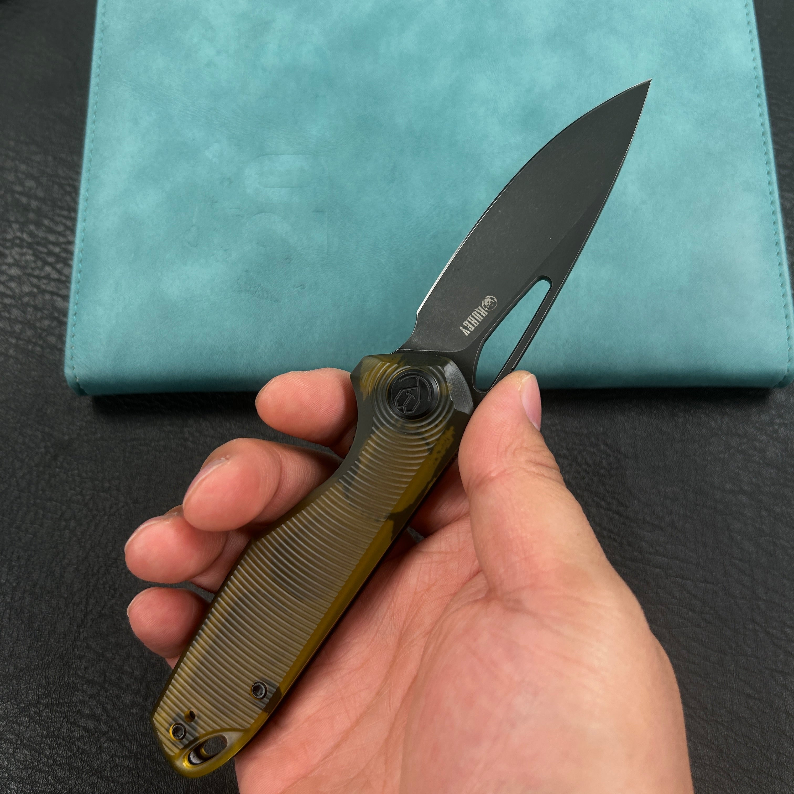 KUBEY KU324 Doris Liner Lock Front Flipper Folding Knife Ultem Handle 3.27" Blackwash Finish 14C28N