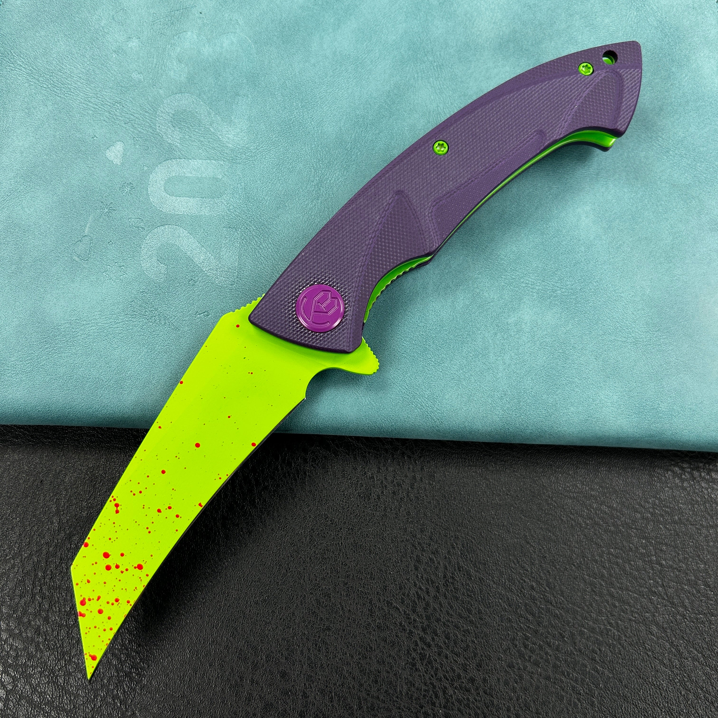 (Exclusives）KUBEY KU212 Anteater Liner Lock Folding Knife G10 Handle 3.5" Painted 14C28N