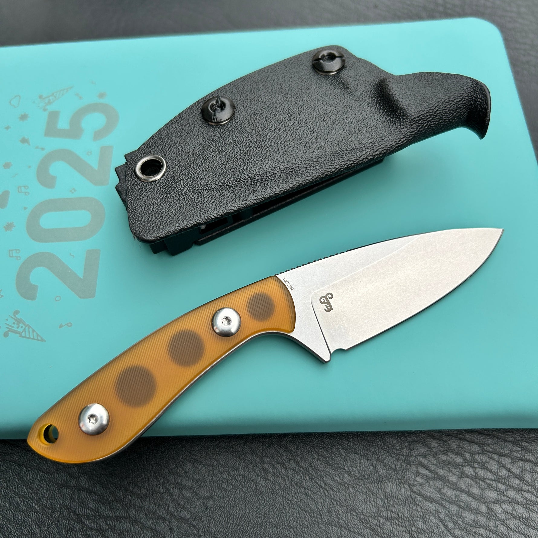 KUBEY knife KU411C Bloom Fixed Blade Knife Ultem w/ Diagonal Milling Handle 2.60" Beadblast 14C28N Blade