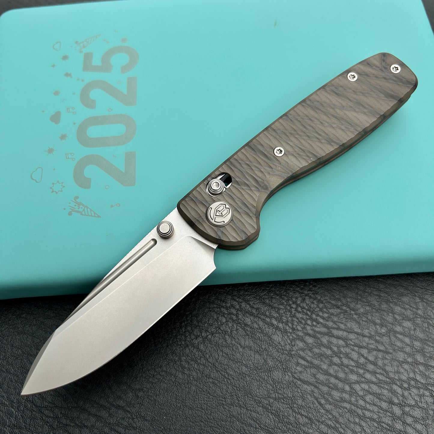 KB KNIVES KB383G Bluff Crossbar Folding Knife Flame  Titanium Handle 3.19" Beadblast blade M390