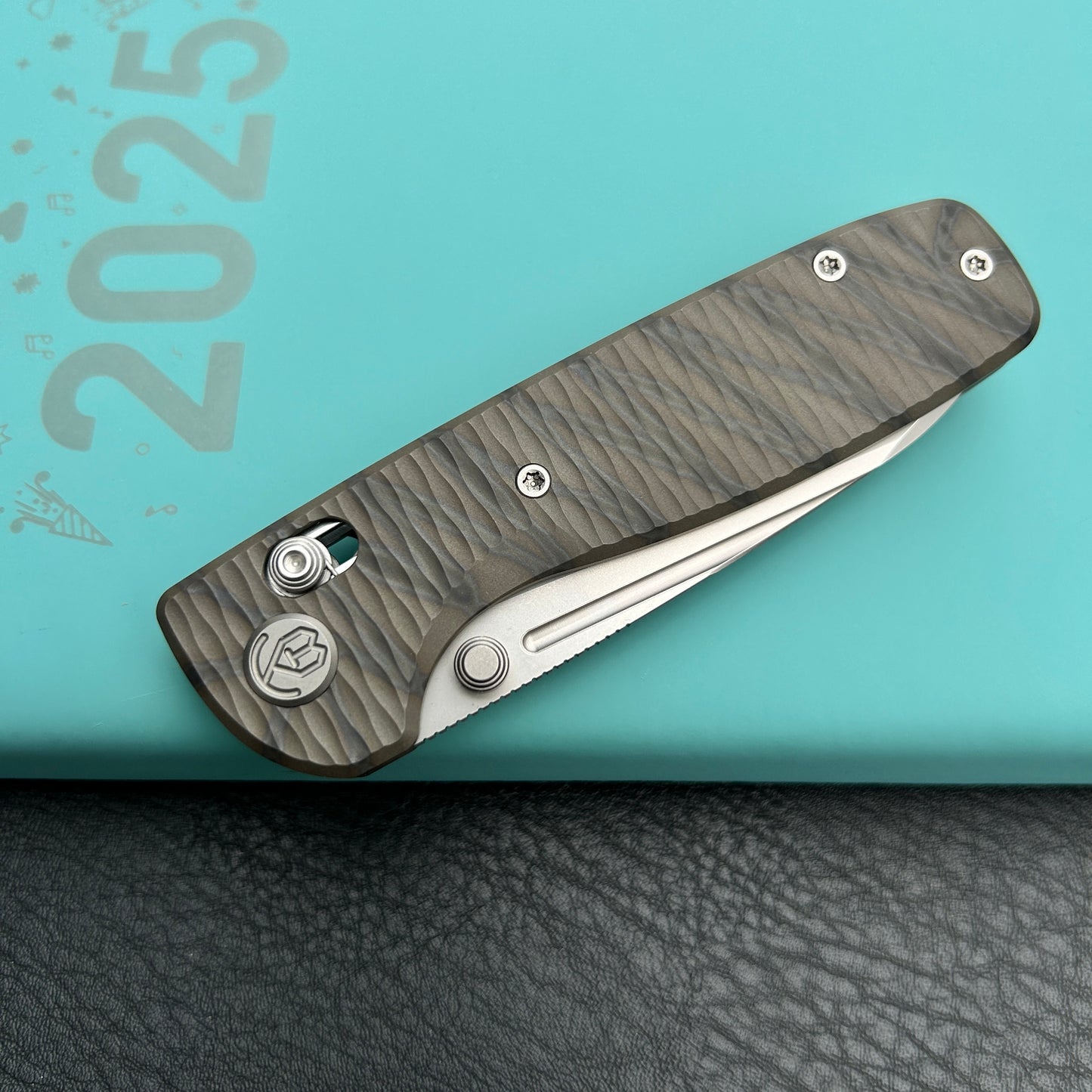 KB KNIVES KB383G Bluff Crossbar Folding Knife Flame  Titanium Handle 3.19" Beadblast blade M390