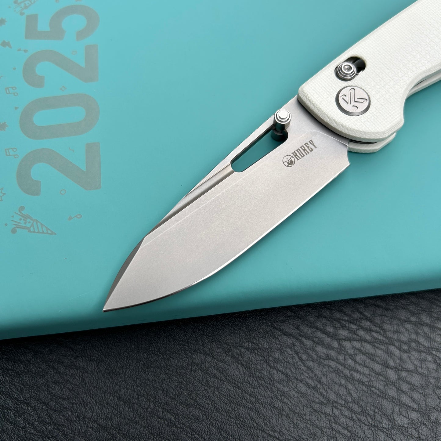 Kubey KU248G Bluff Axis lock Everyday Carry Folding Knife White G10 Handle 3.19" Sandblast 14C28N