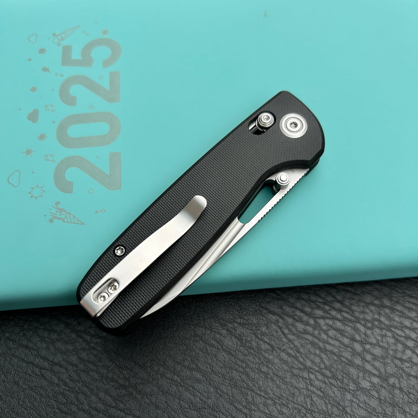 Kubey KU248F Bluff Axis lock Everyday Carry Folding Knife Black G10 Handle 3.19" Sandblast 14C28N