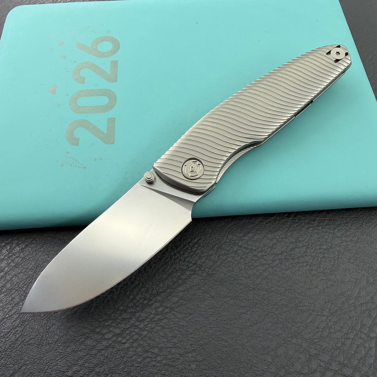 #sandblasted-titanium