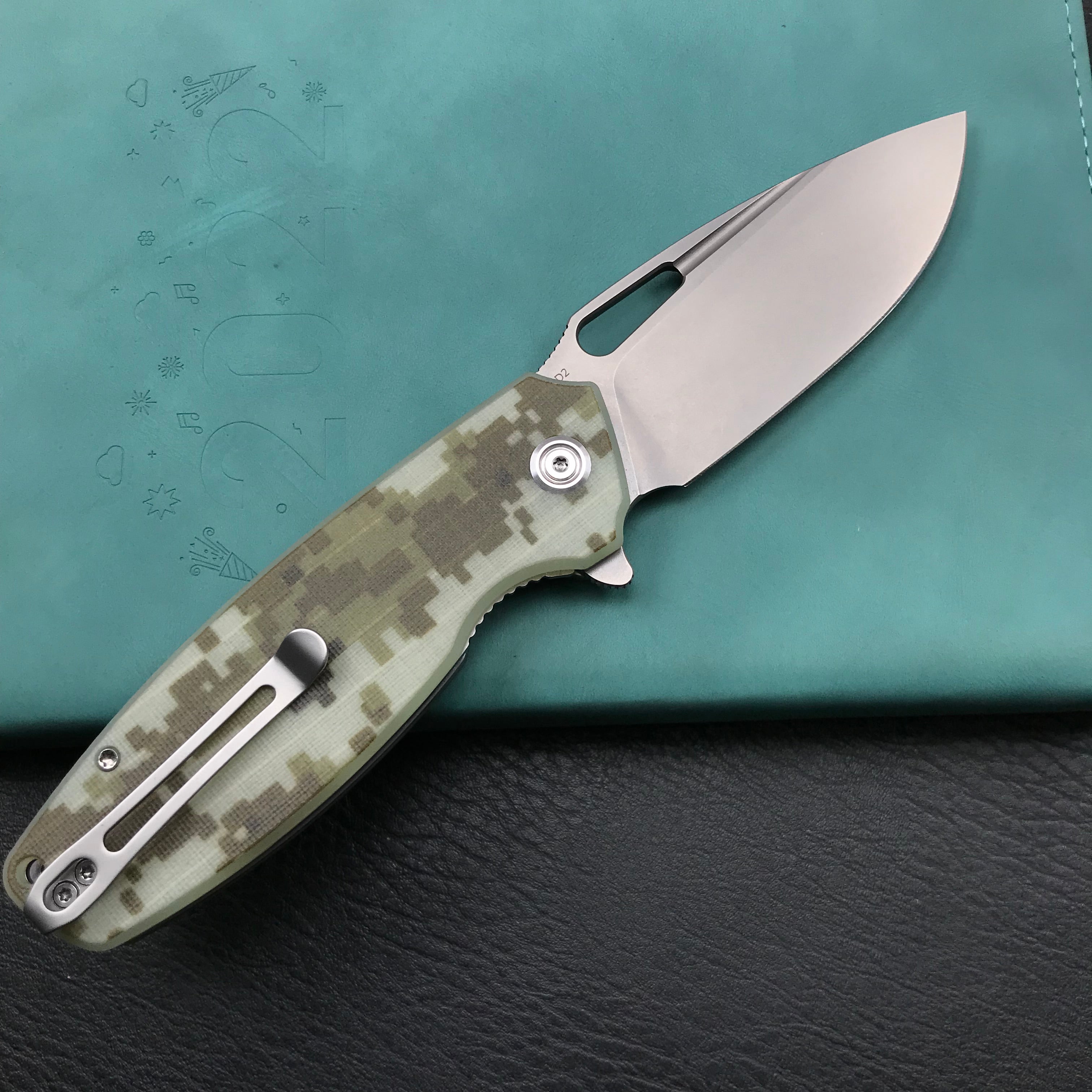 KUBEY KU322K Liner Lock Flipper Folding Knife Camo G10 Handle 3.39" Blasted Stonewashed D2