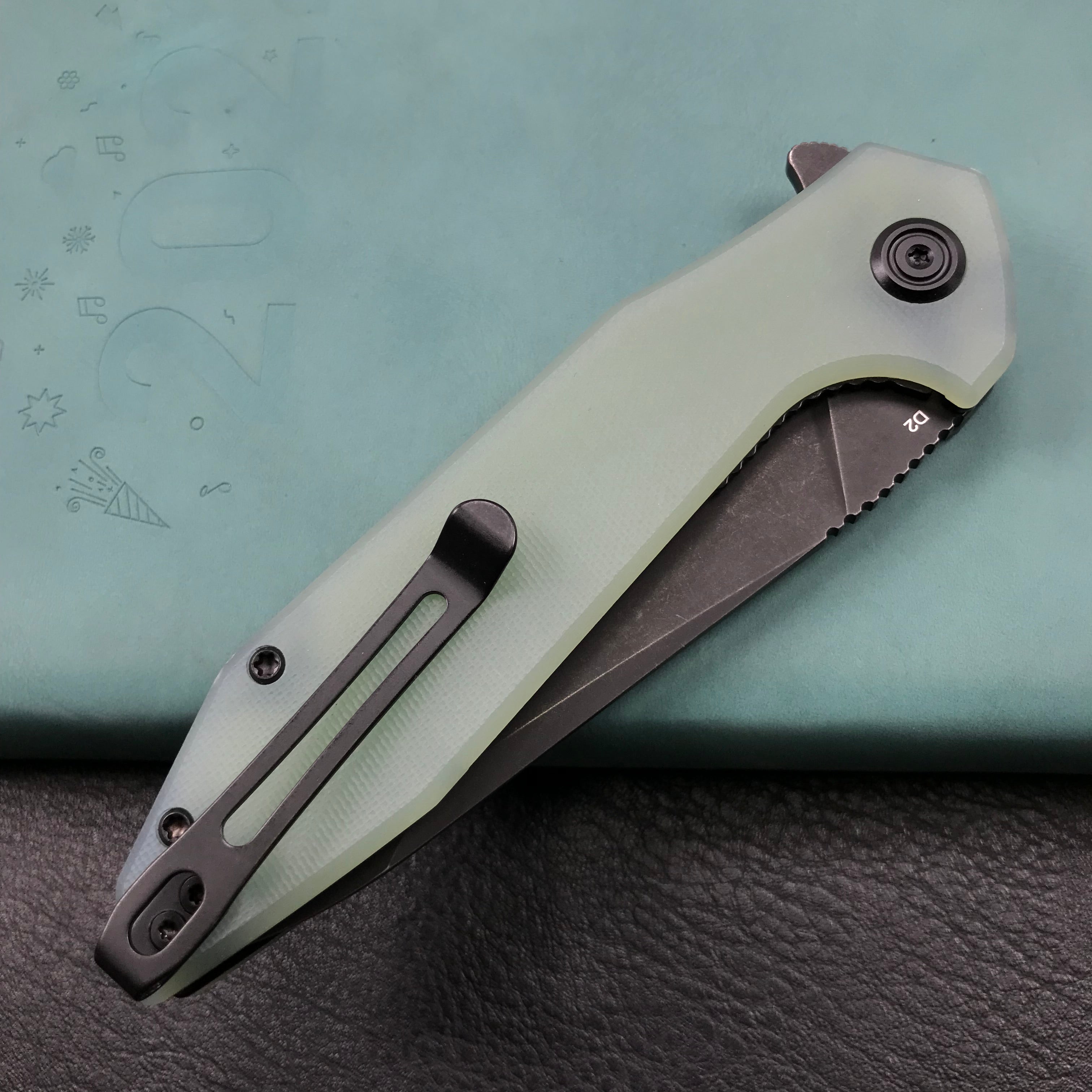 KUBEY KU117G Nova Liner Lock Flipper Folding Pocket Knife Jade  G10 Handle Black Stonewashed D2