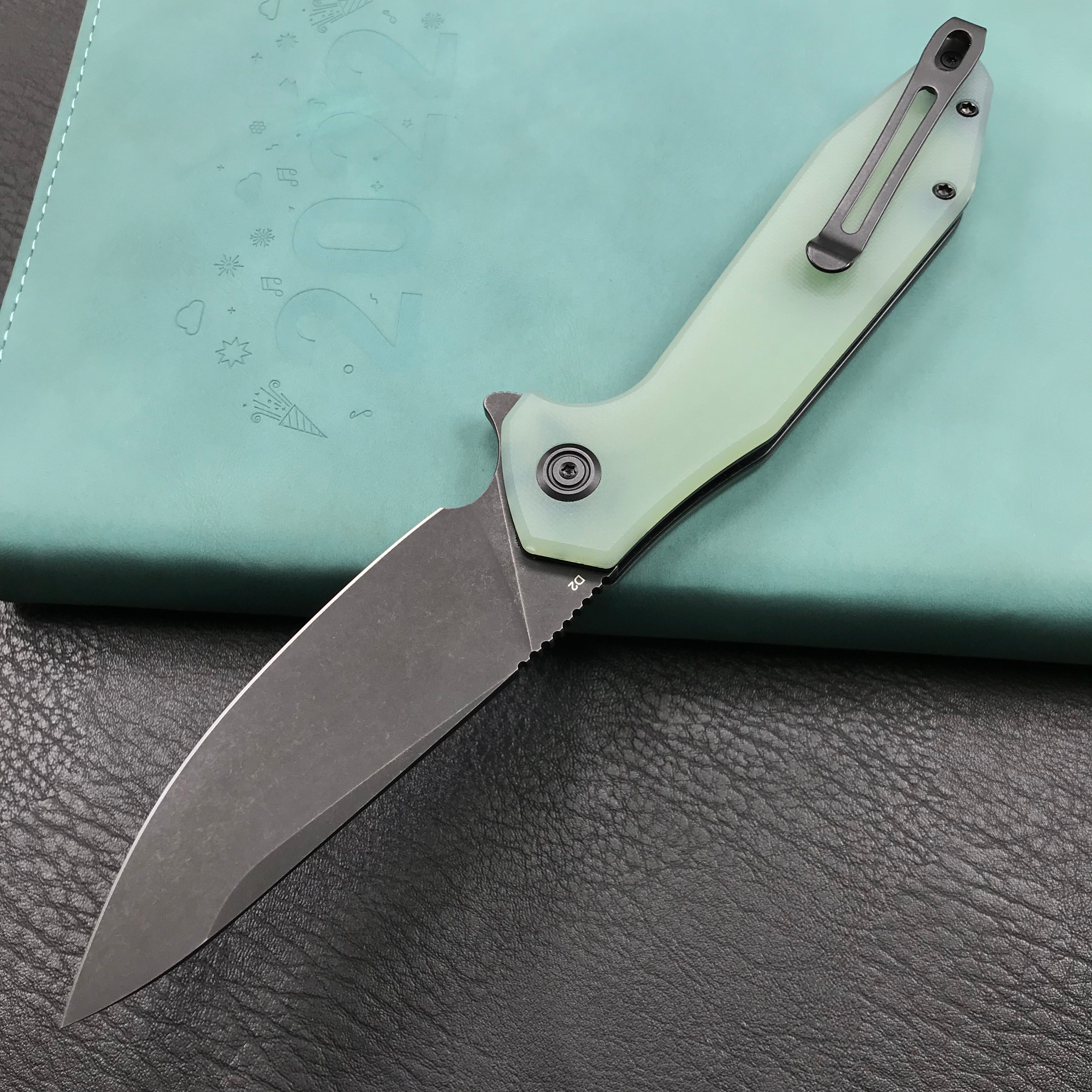 KUBEY KU117G Nova Liner Lock Flipper Folding Pocket Knife Jade  G10 Handle Black Stonewashed D2