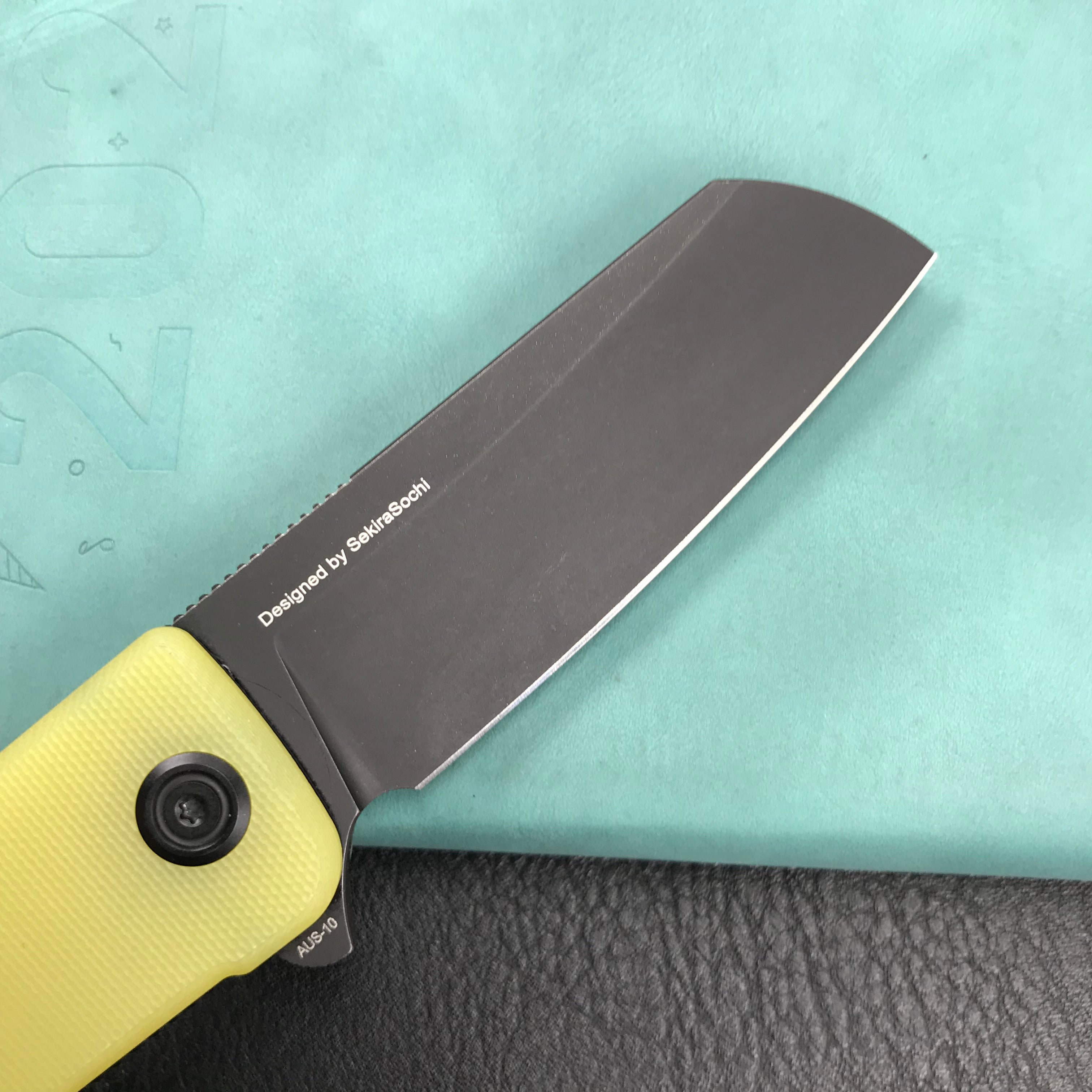 KUBEY KU317B Sailor Liner Lock Flipper Outdoor Pocket Knife Yellow G10 Handle 3.11" Black Stonewashe AUS-10