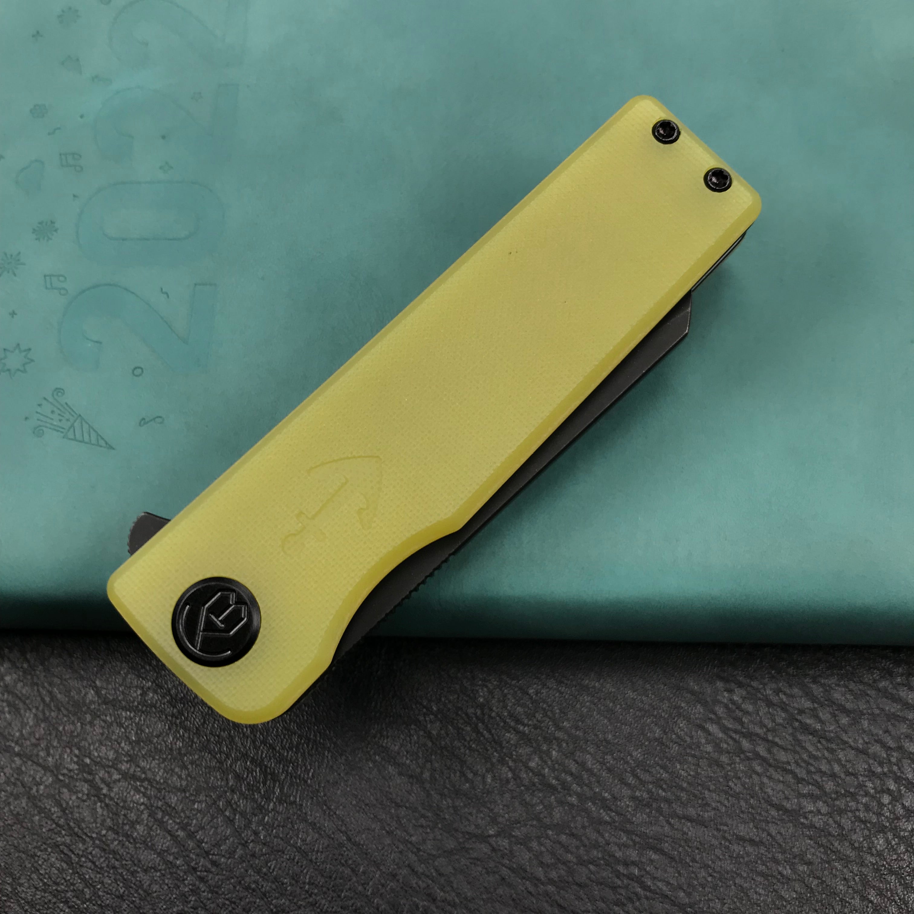 KUBEY KU317B Sailor Liner Lock Flipper Outdoor Pocket Knife Yellow G10 Handle 3.11" Black Stonewashe AUS-10