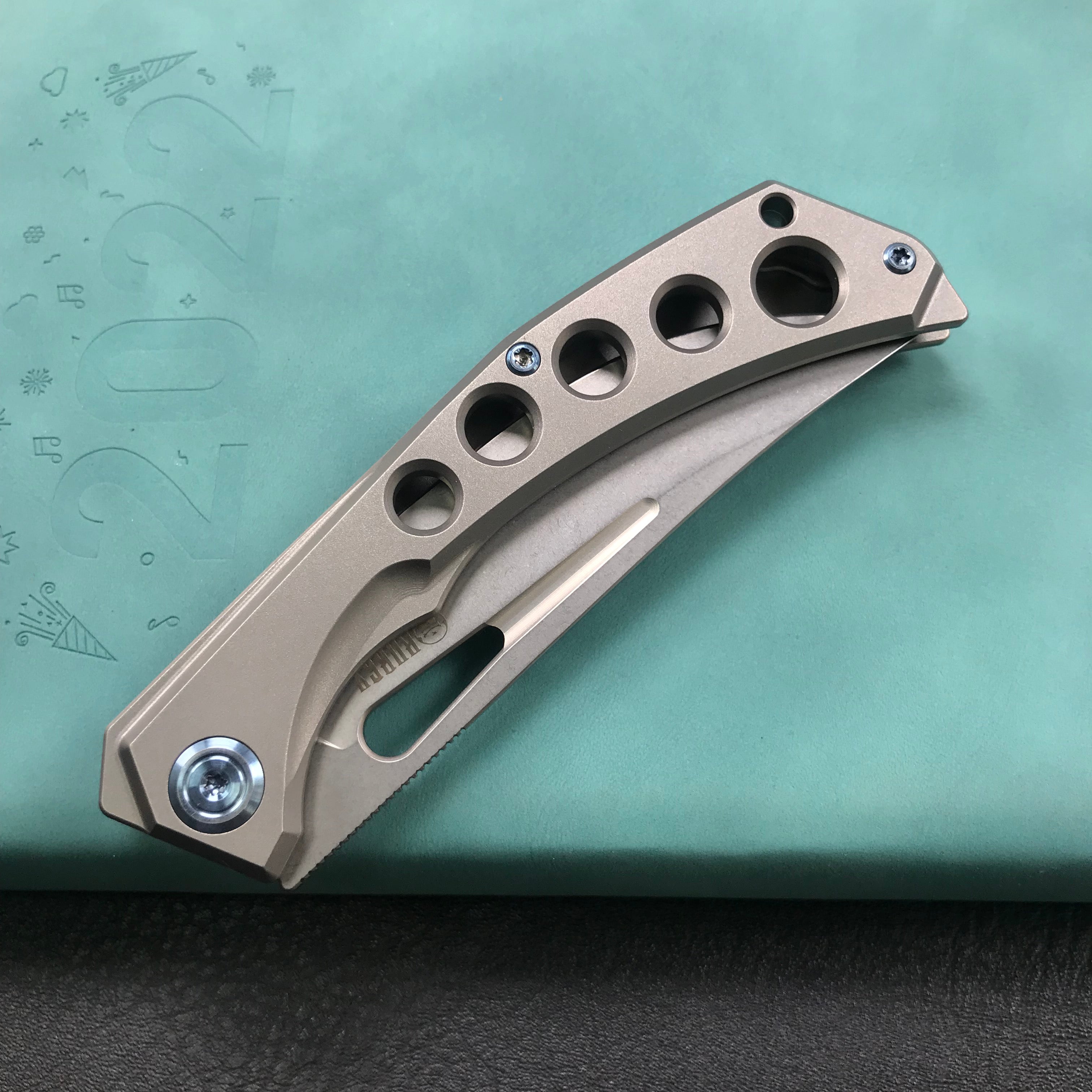 KUBEY Ishtar KU170C EDC Folding Knife [3.5"Bead Blasted Stonewashed  6AL4V Titanium]