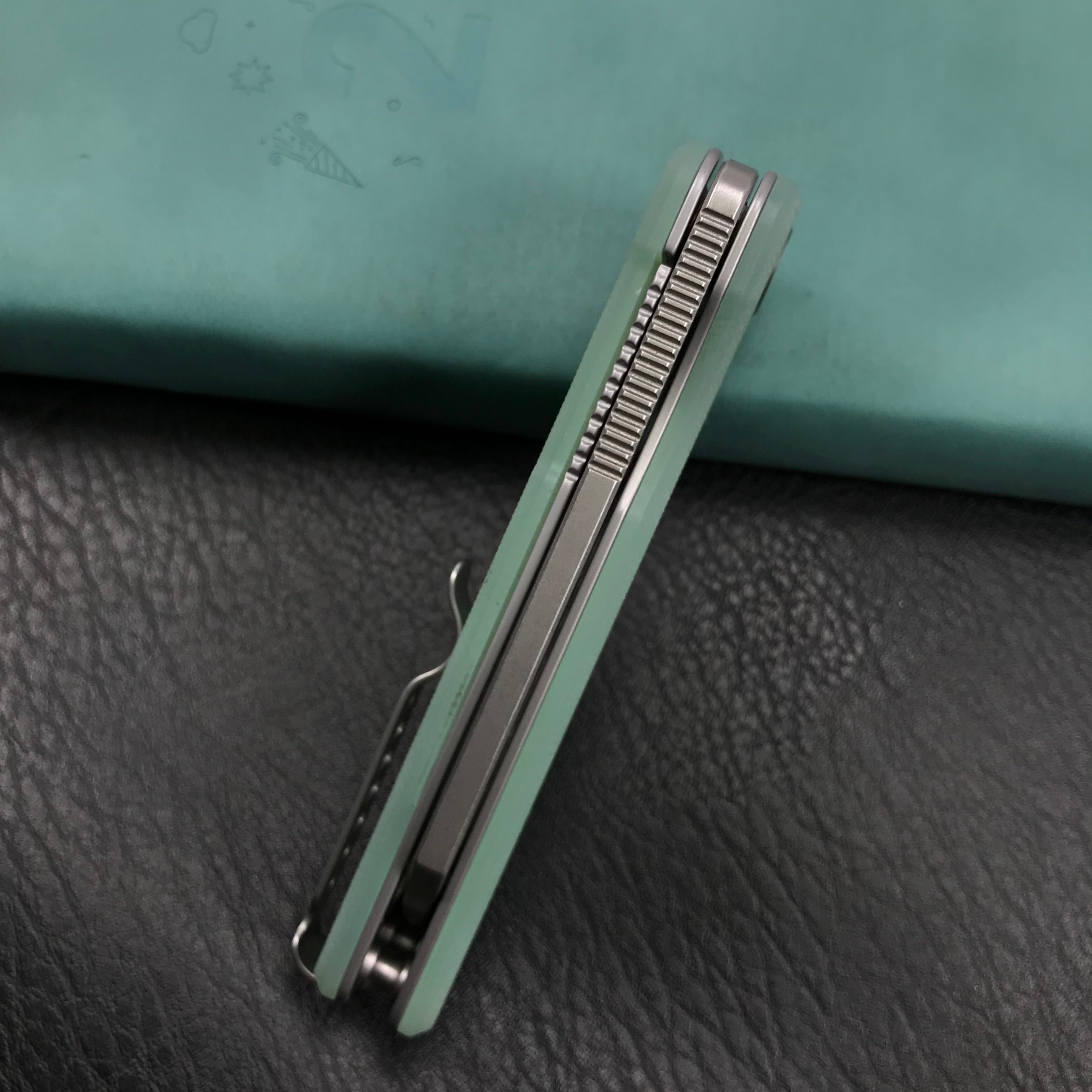 KUBEY KU317E Sailor Liner Lock Flipper Outdoor Pocket Knife Translucent  Jade G10 Handle 3.11" Blasted Stonewashed AUS-10