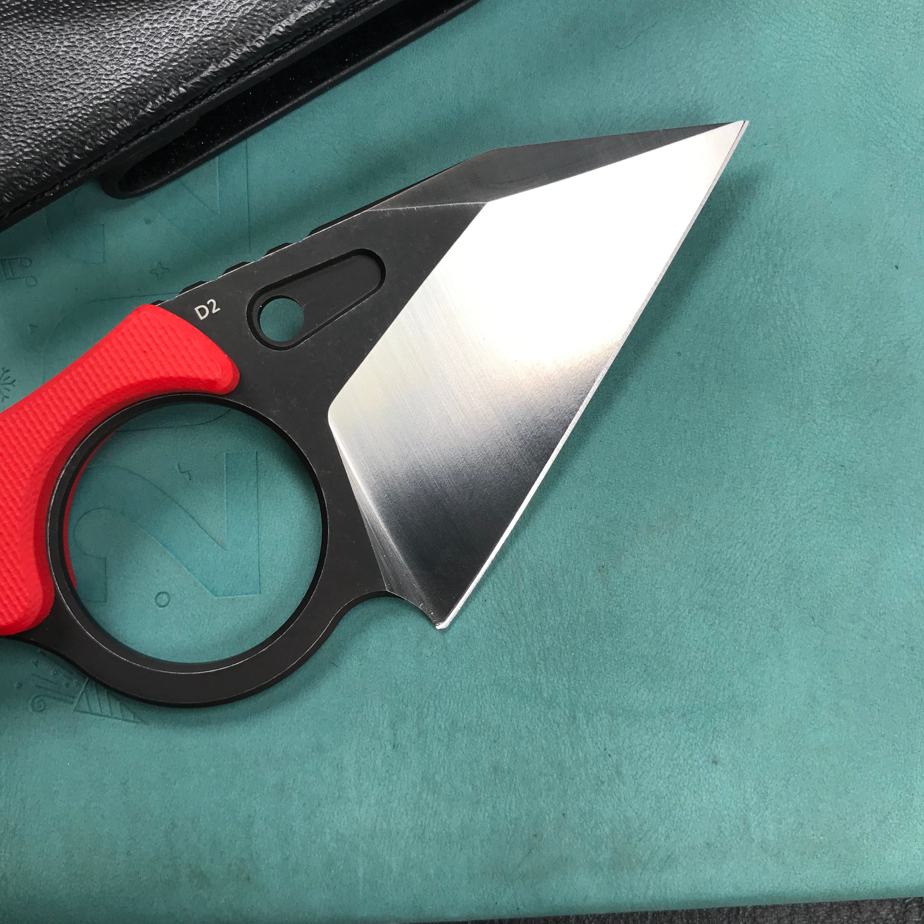 KUBEY KU166D Hippocam Fixed Blade Knife Finger Ring Red G10 Handle 2.36" Satin and Blackwash D2 Blade