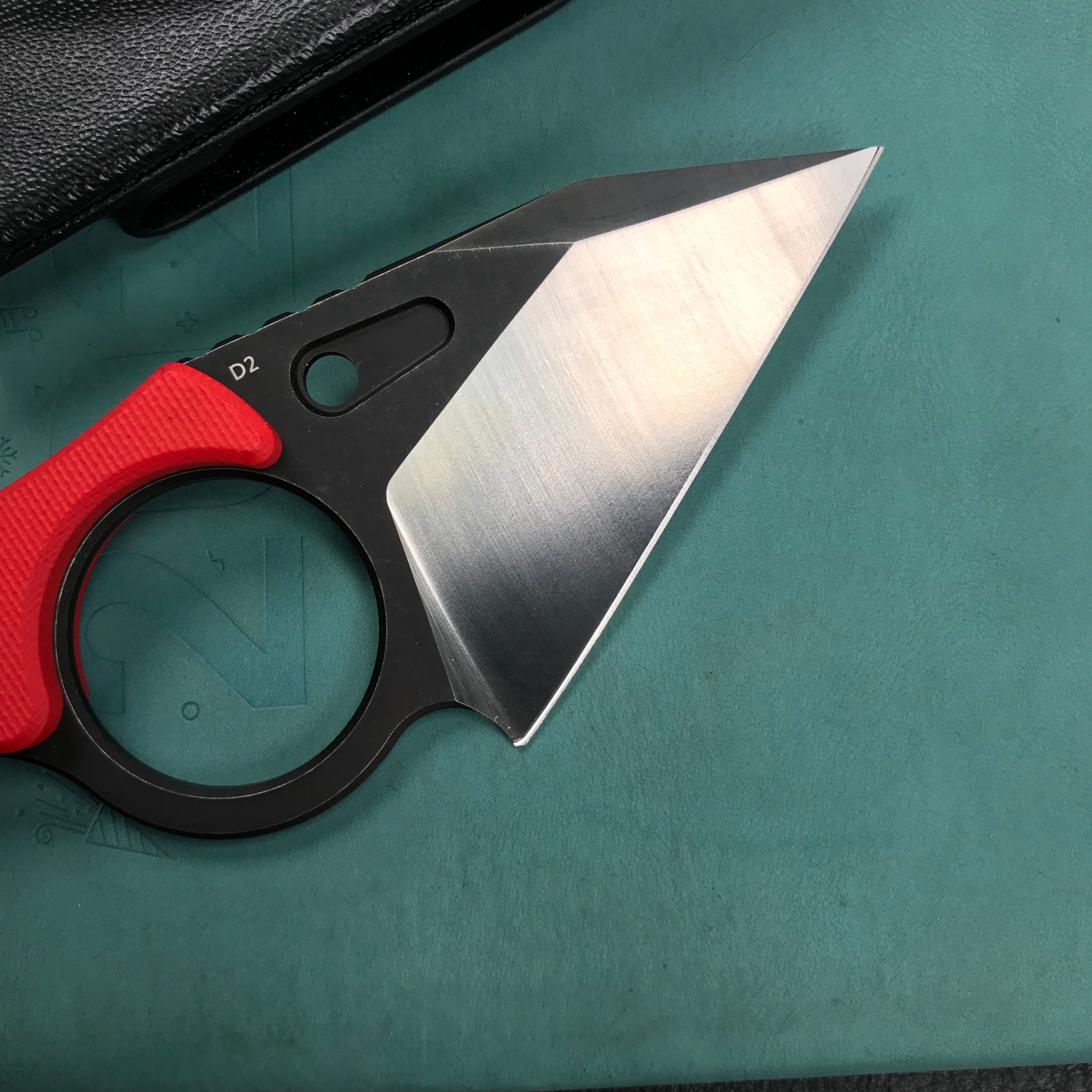 KUBEY KU166D Hippocam Fixed Blade Knife Finger Ring Red G10 Handle 2.36" Satin and Blackwash D2 Blade