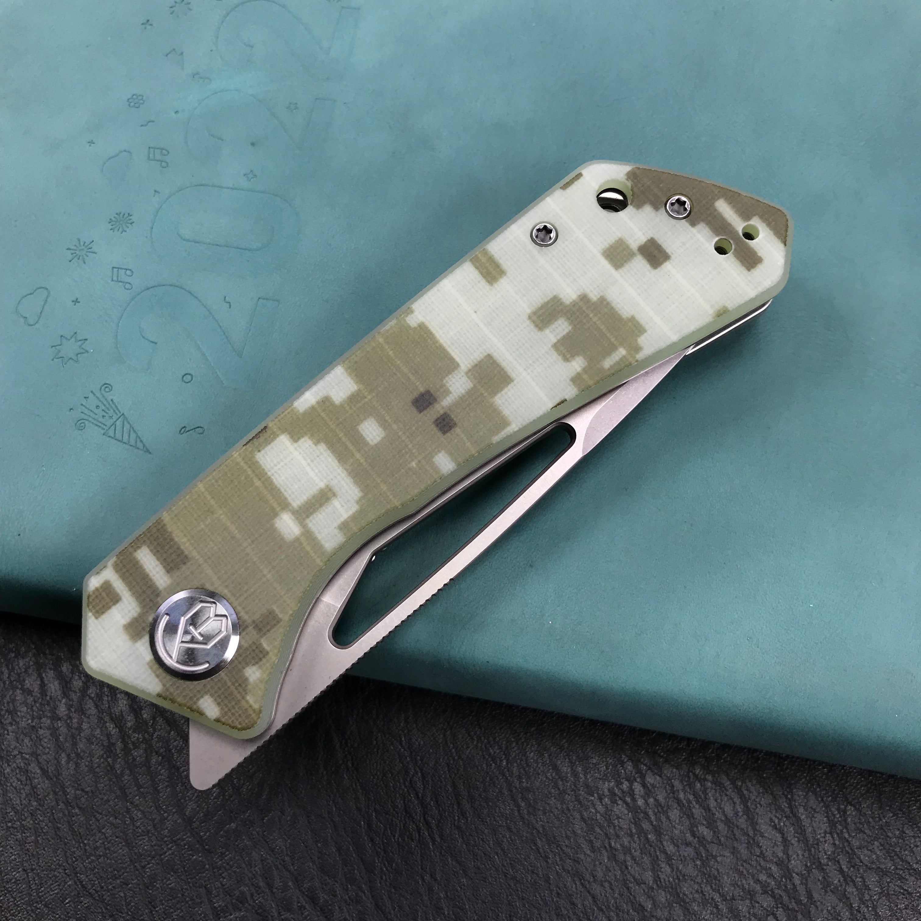 KUBEY KU331I Thalia Front Flipper EDC Pocket Folding Knife Camo G10 Handle 3.27" Bead Blasted D2