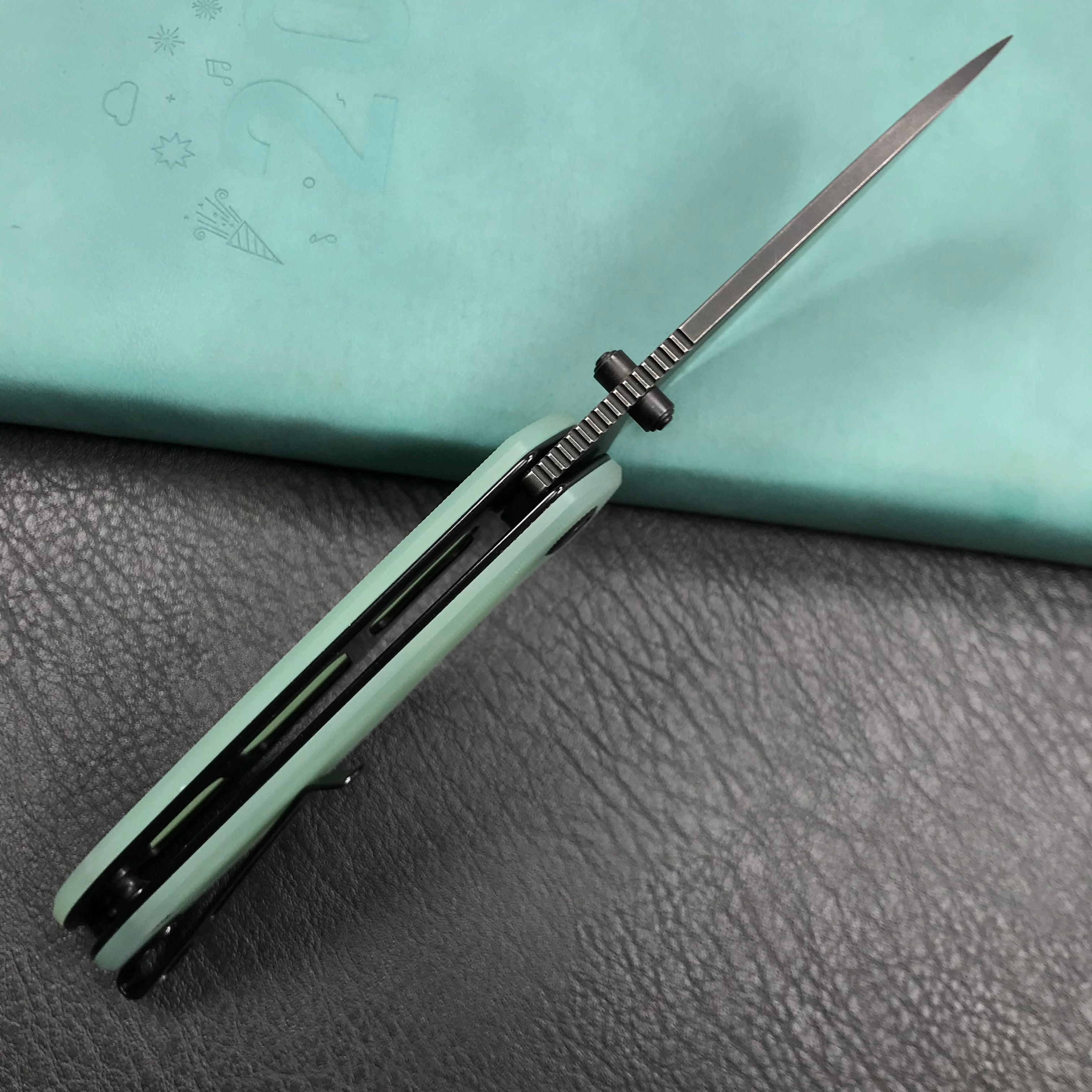 KUBEY KU342B Liner Lock Flipper Outdoor Pocket Knife Jade G10 Handle Black Stonewashe  AUS-10