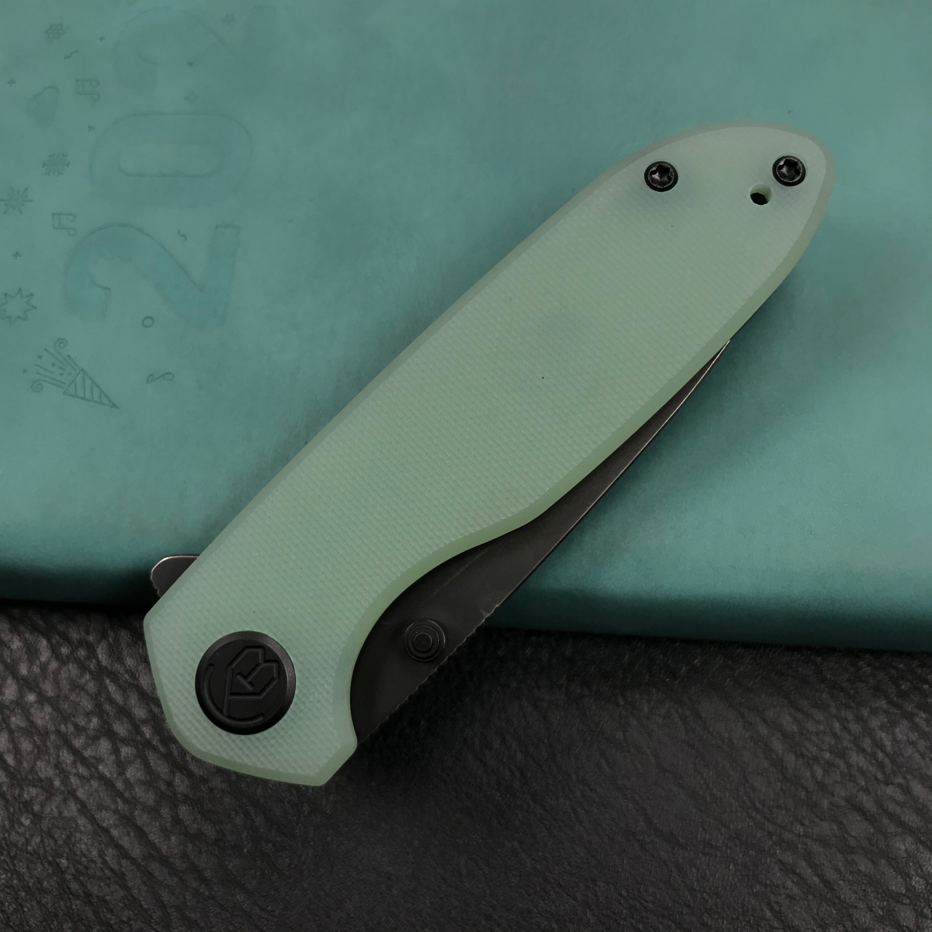 KUBEY KU342B Liner Lock Flipper Outdoor Pocket Knife Jade G10 Handle Black Stonewashe  AUS-10