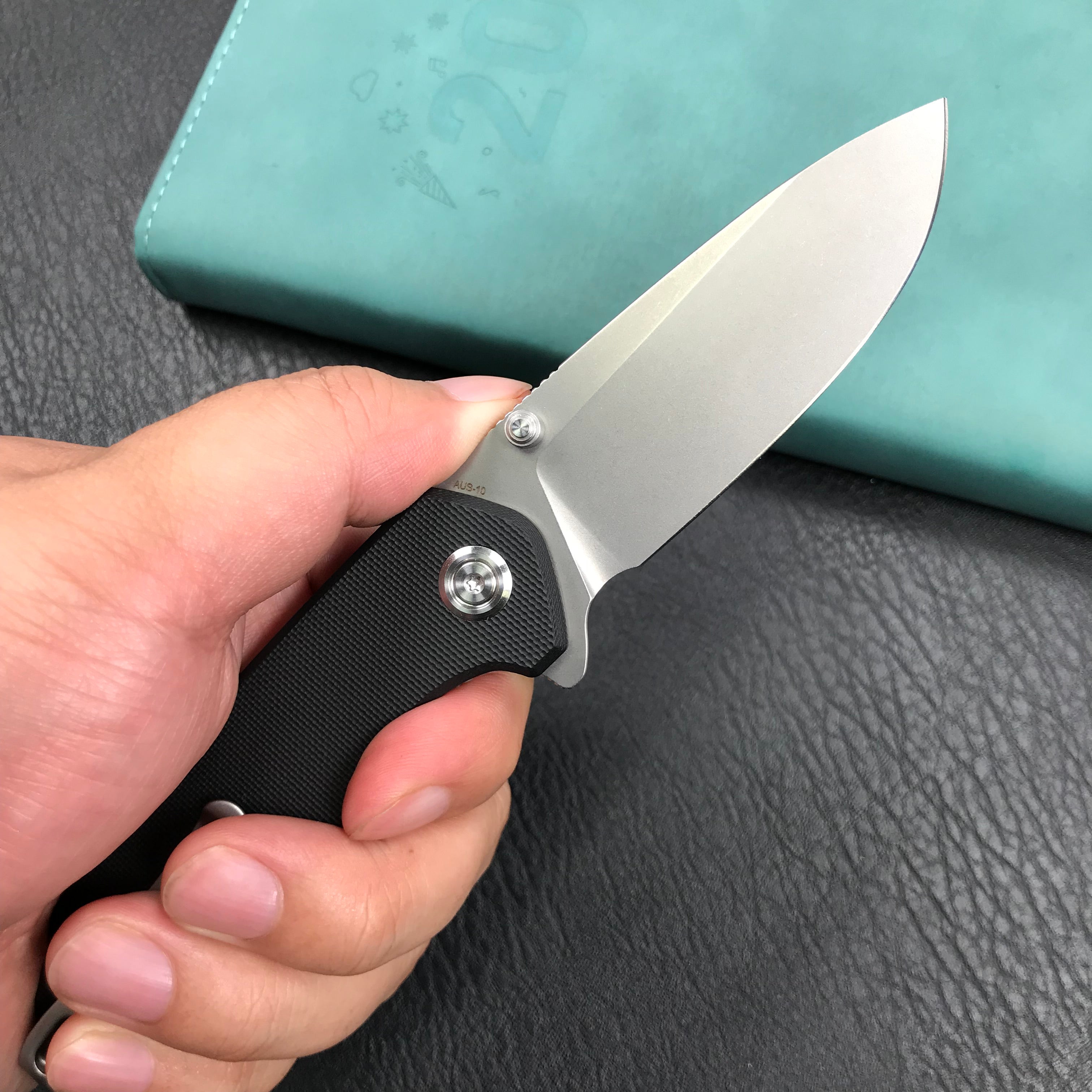 KUBEY KU342A   Liner Lock Flipper Outdoor Pocket Knife Black G10 Handle  Blasted Stonewashed AUS-10