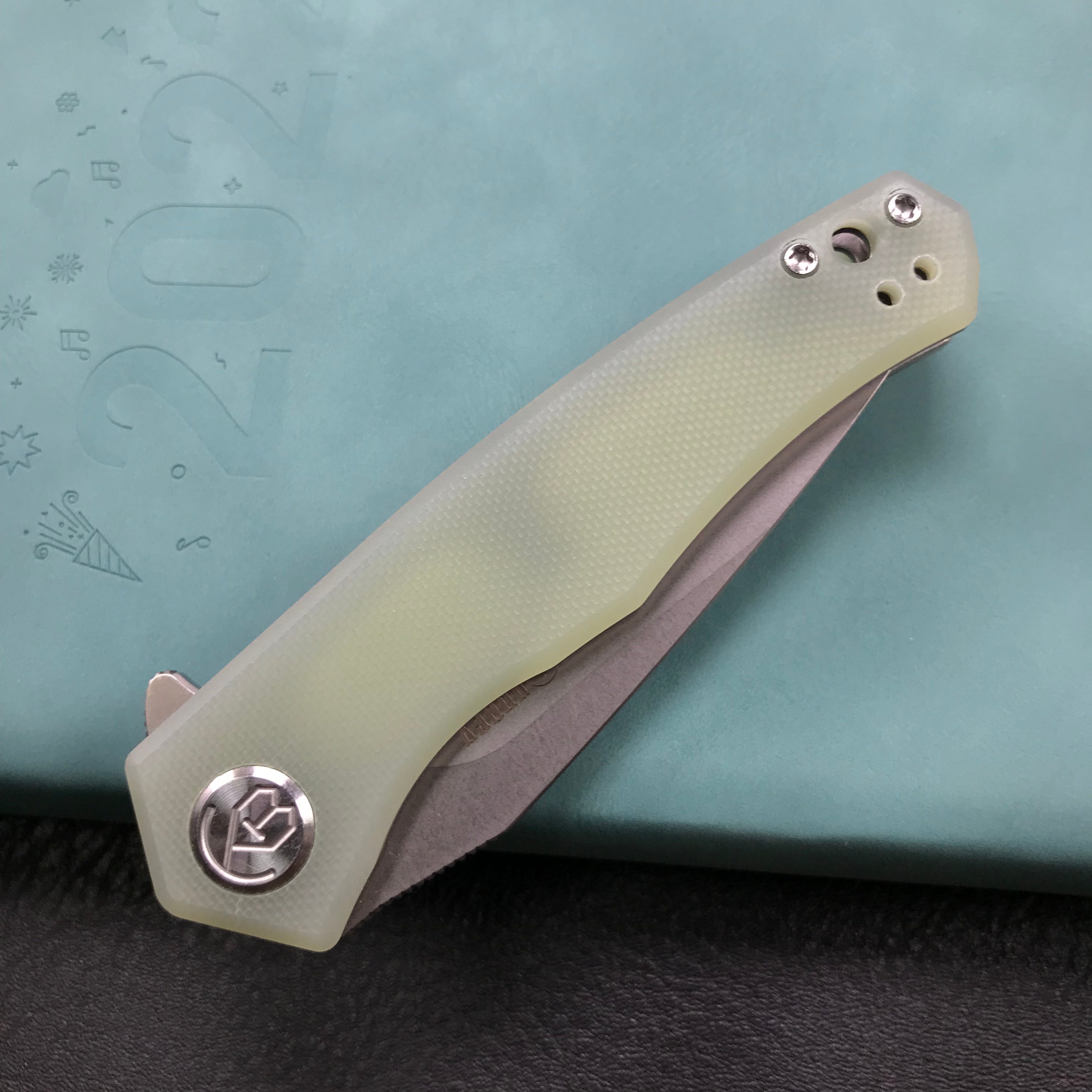 KUBEY KU055D Jade G10 Handle Folding Knife 2.95" Bead Blasted D2