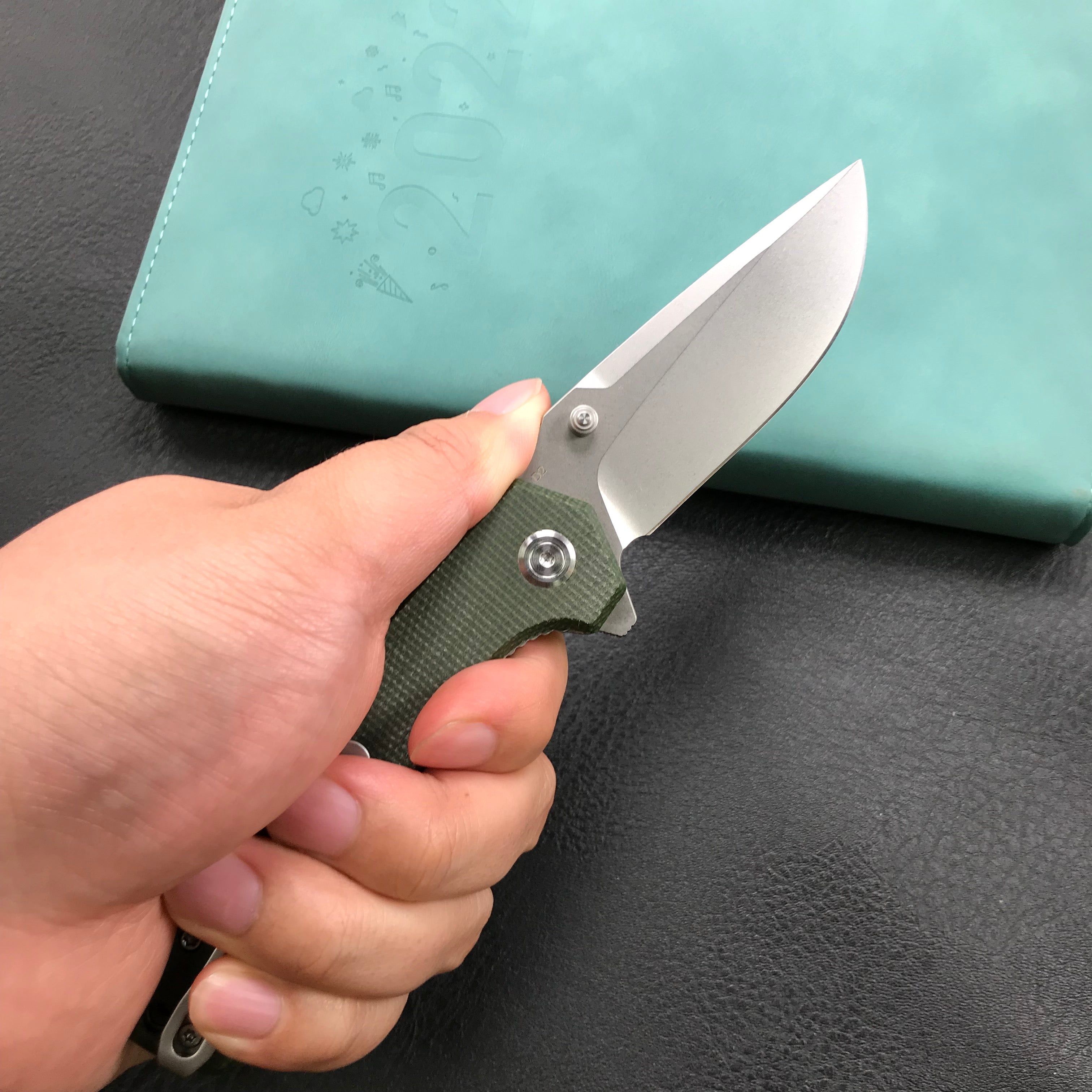 KUBEY  KU901C Liner Lock Flipper Folding Knife Green Micarta Handle 3.27" Bead Blasted D2